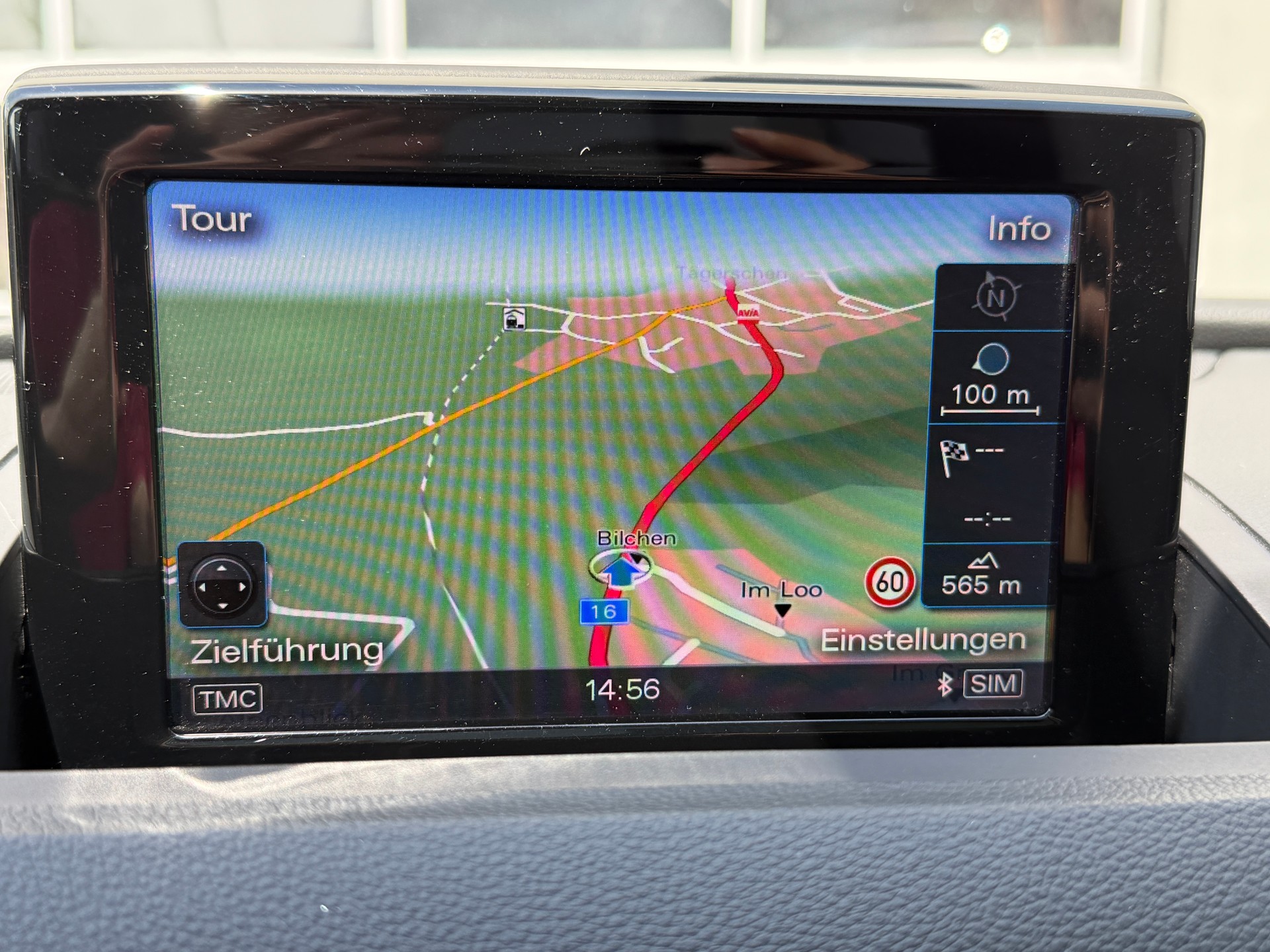 AUDI Q3 2.0 TDI sport quattro S line mit Panoramadach-image-19