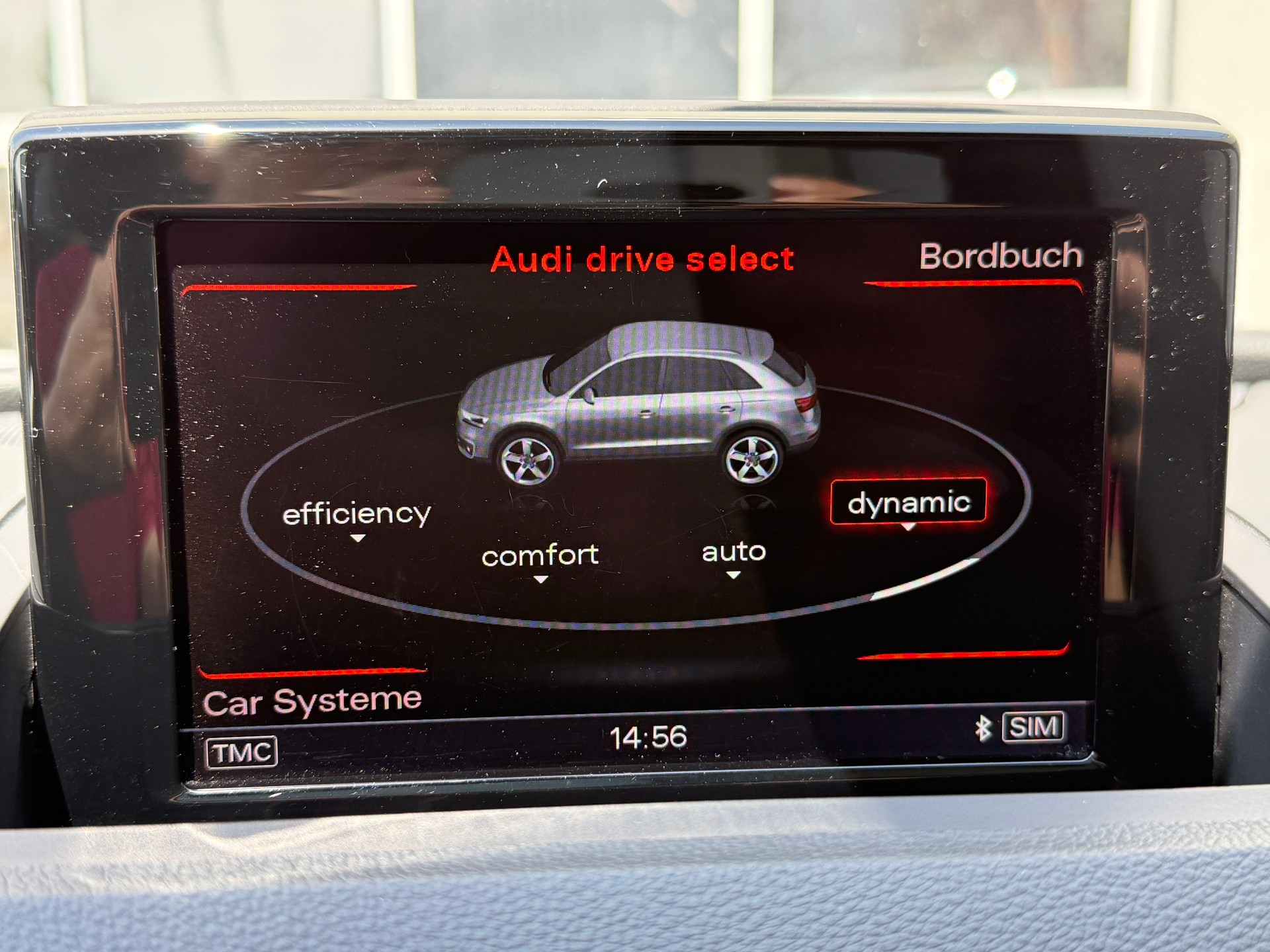 AUDI Q3 2.0 TDI sport quattro S line mit Panoramadach-image-20