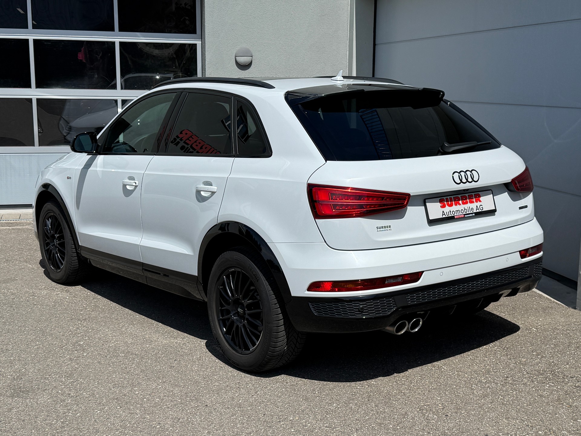 AUDI Q3 2.0 TDI sport quattro S line mit Panoramadach-image-2