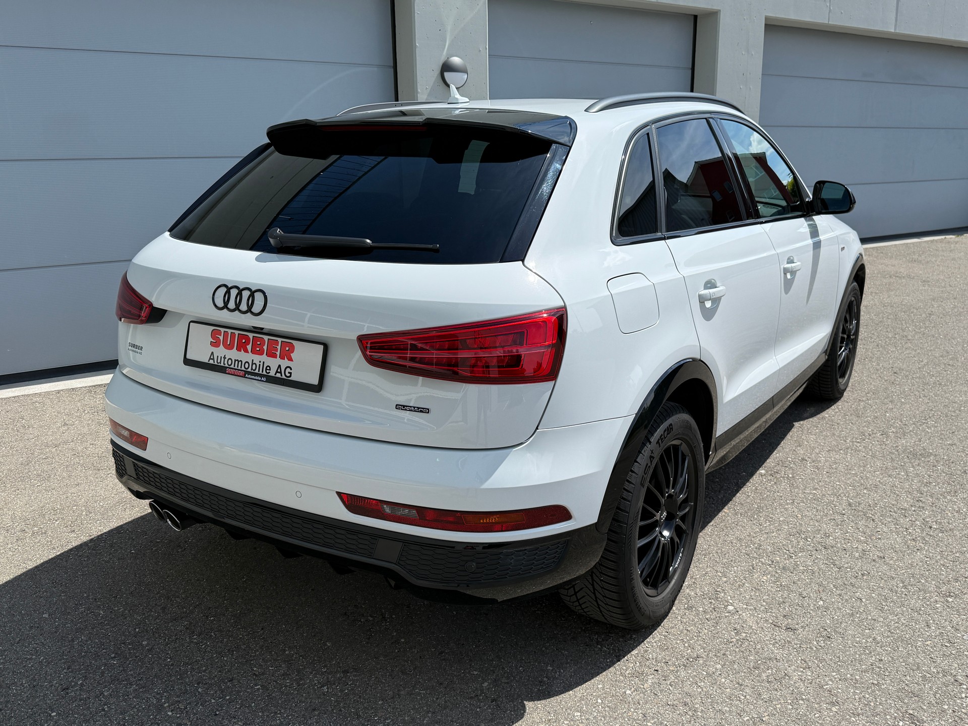 AUDI Q3 2.0 TDI sport quattro S line mit Panoramadach-image-8