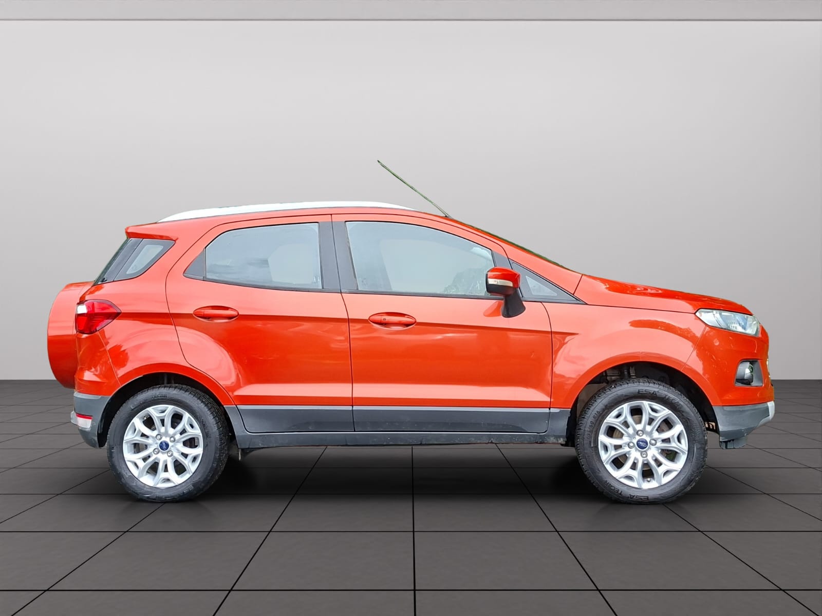 FORD EcoSport 1.0 SCTi Titanium-image-7