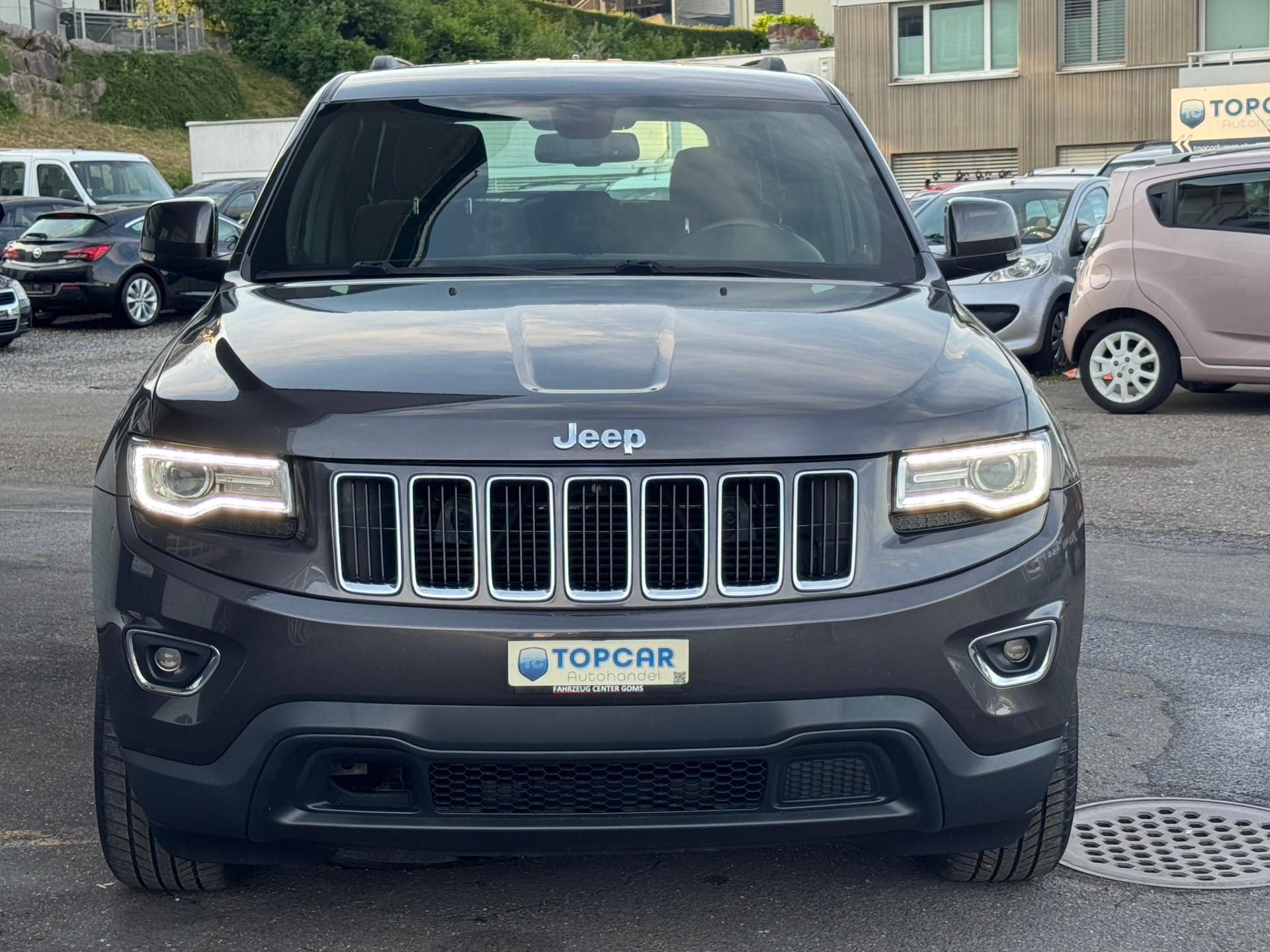 JEEP Grand Cherokee 3.0 CRD Laredo Automatic-image-0