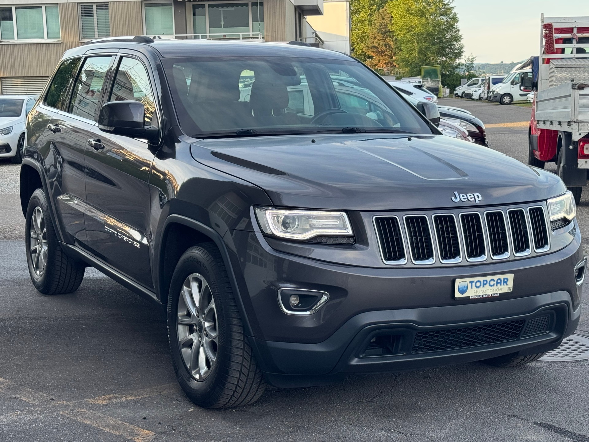 JEEP Grand Cherokee 3.0 CRD Laredo Automatic-image-1