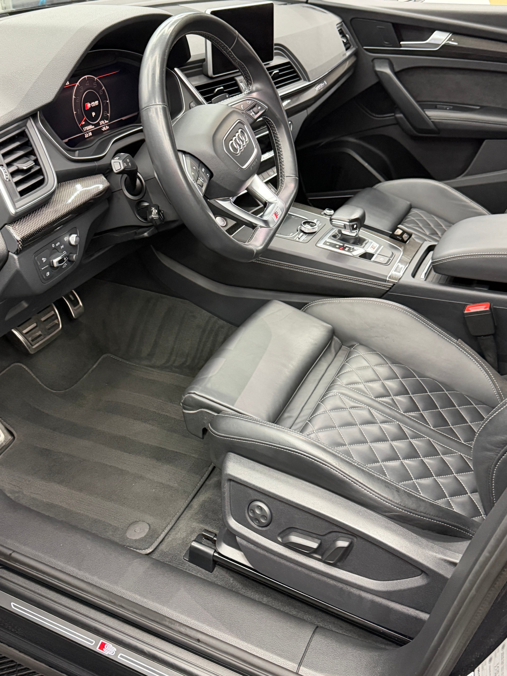 AUDI Audi SQ5 3.0 V6 TFSI quattro T-Tronic-image-2