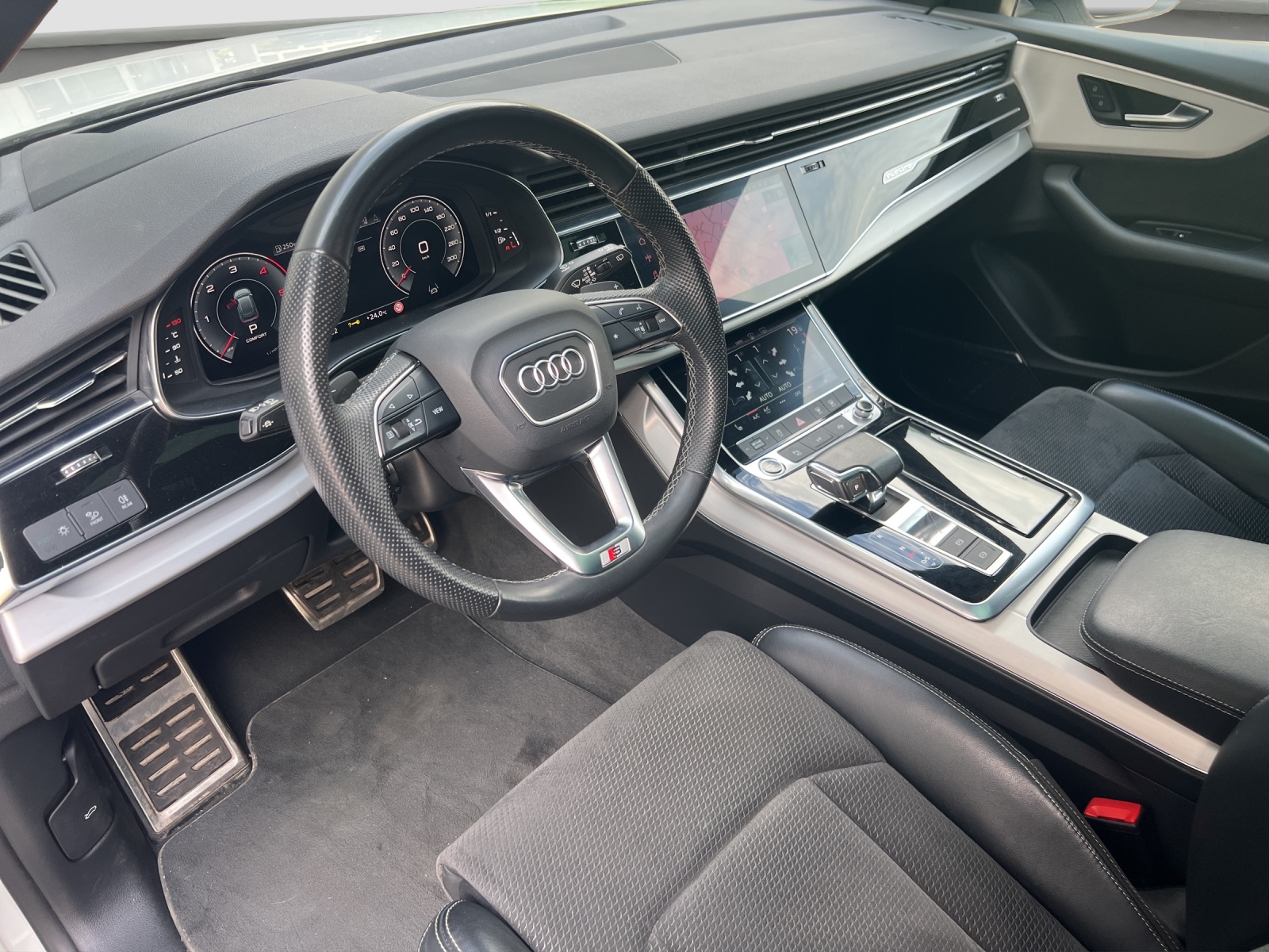 AUDI Q8 50 TDI Black Edition quattro tiptronic-image-7