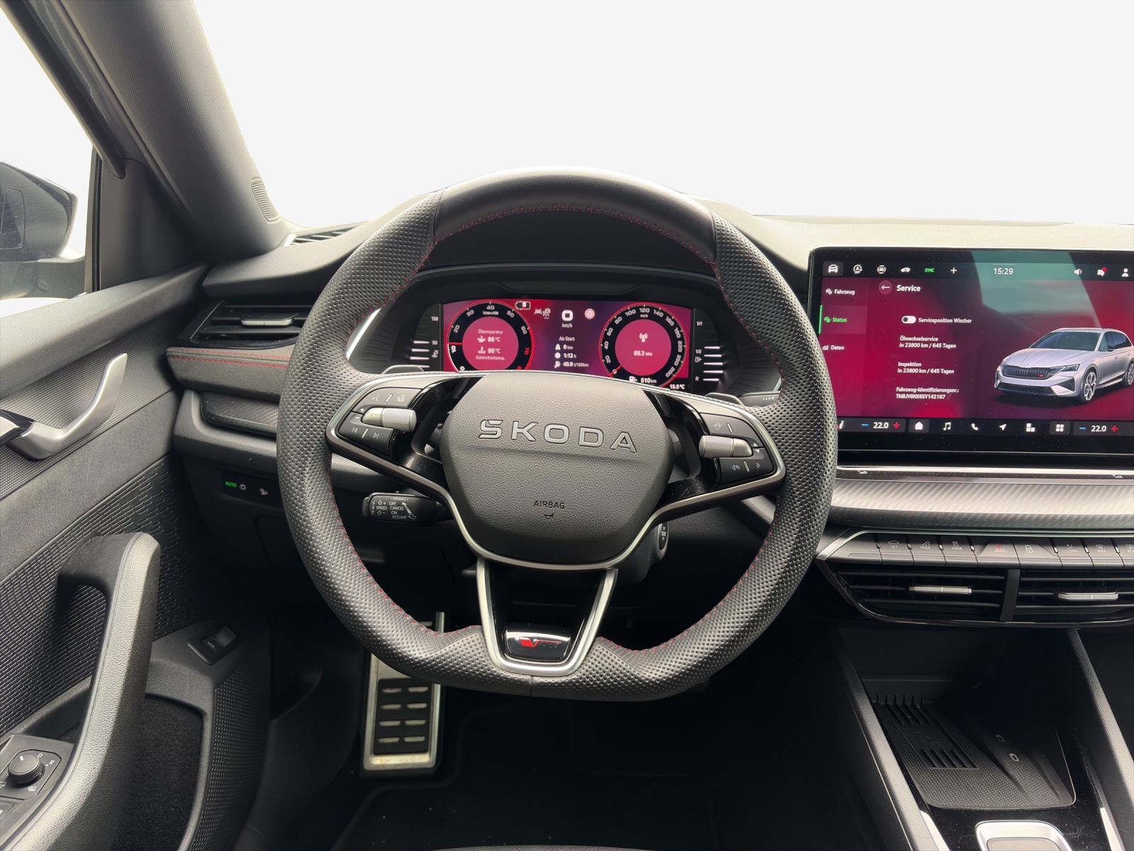 SKODA Octavia Combi 2.0 TSI DSG RS-image-9