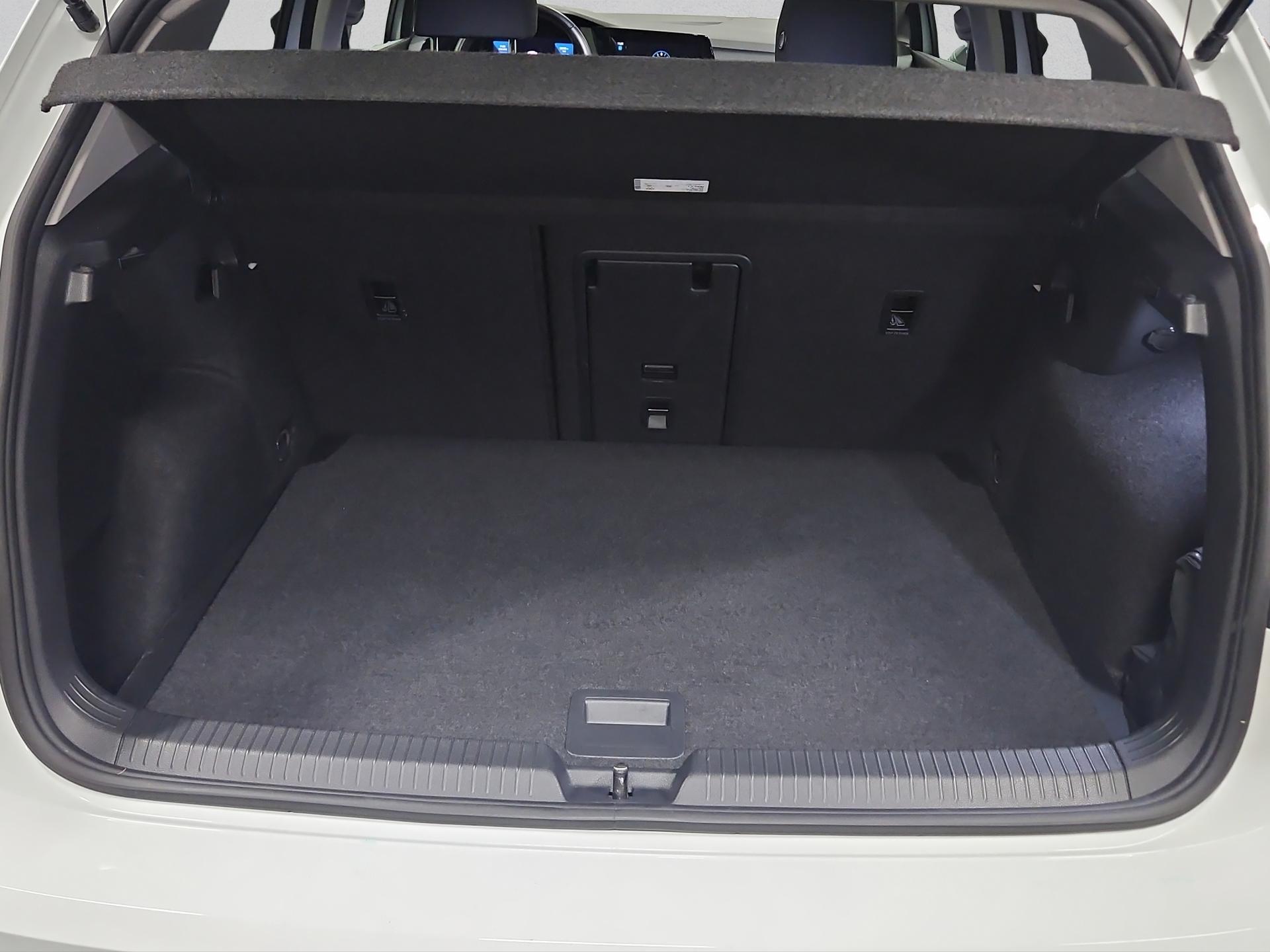 VW Golf 1.5 e TSI ACT Life DSG-image-14
