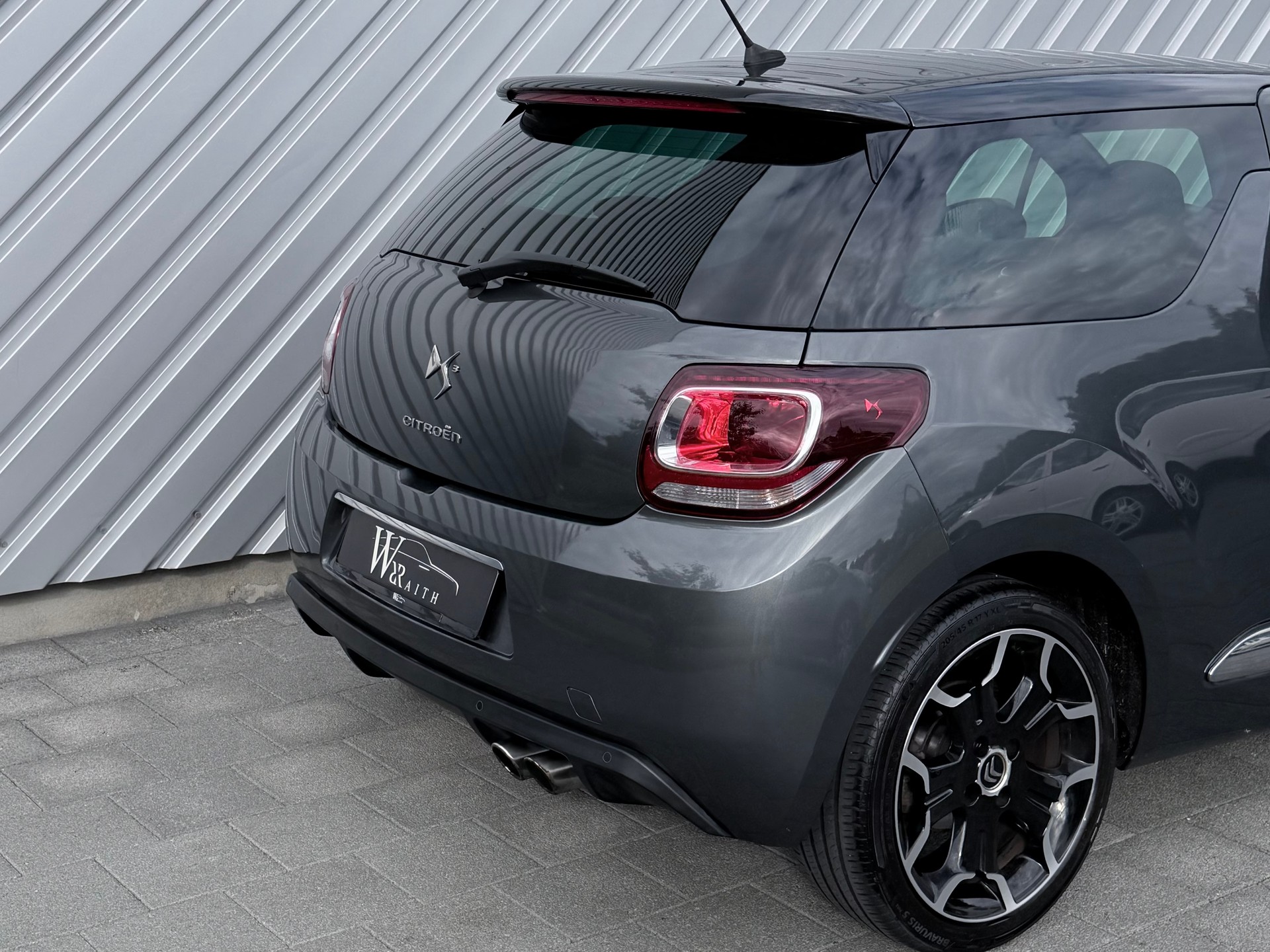DS AUTOMOBILES DS3 1.6 THP Sport Chic-image-2