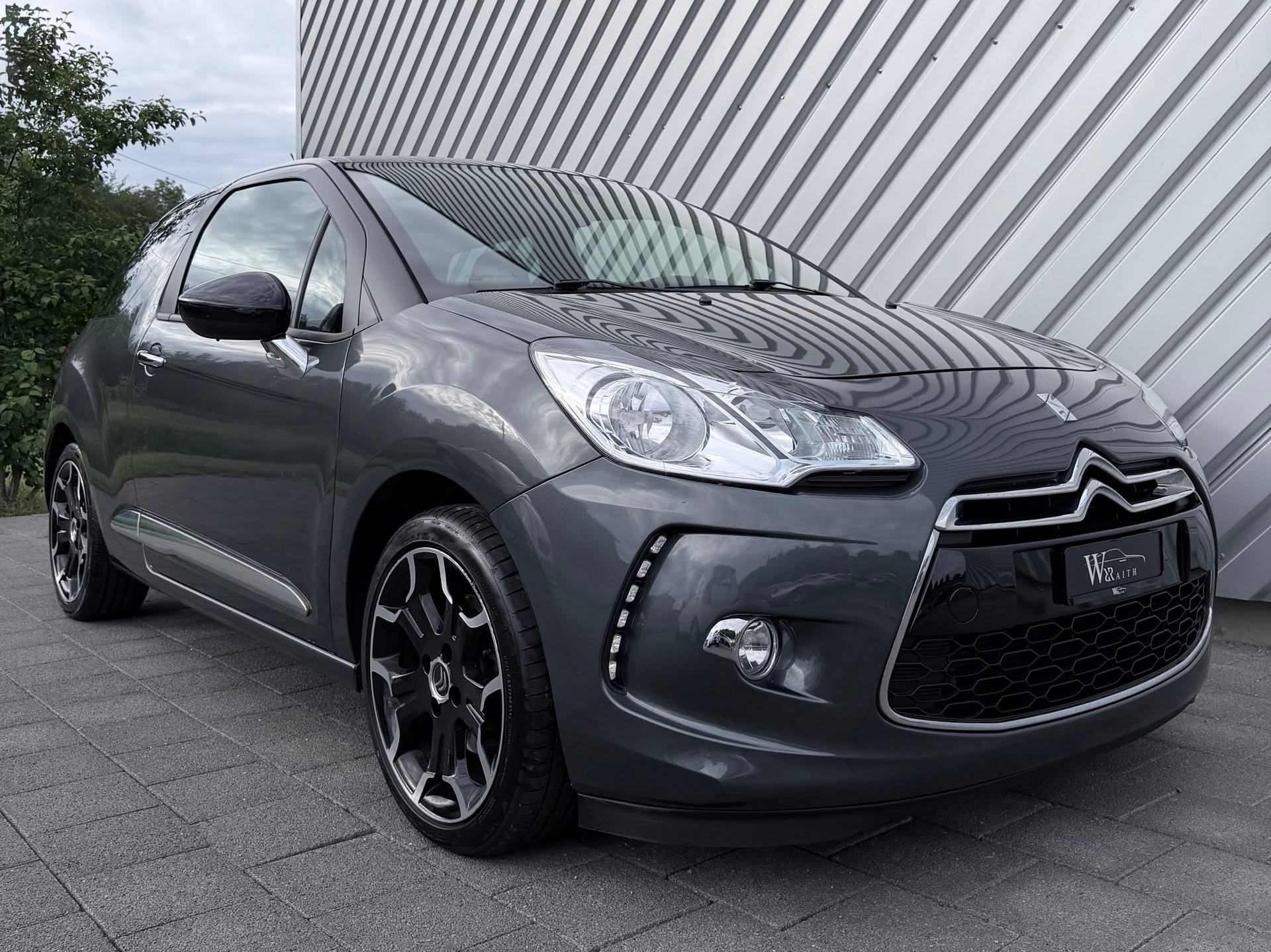 DS AUTOMOBILES DS3 1.6 THP Sport Chic-image-0