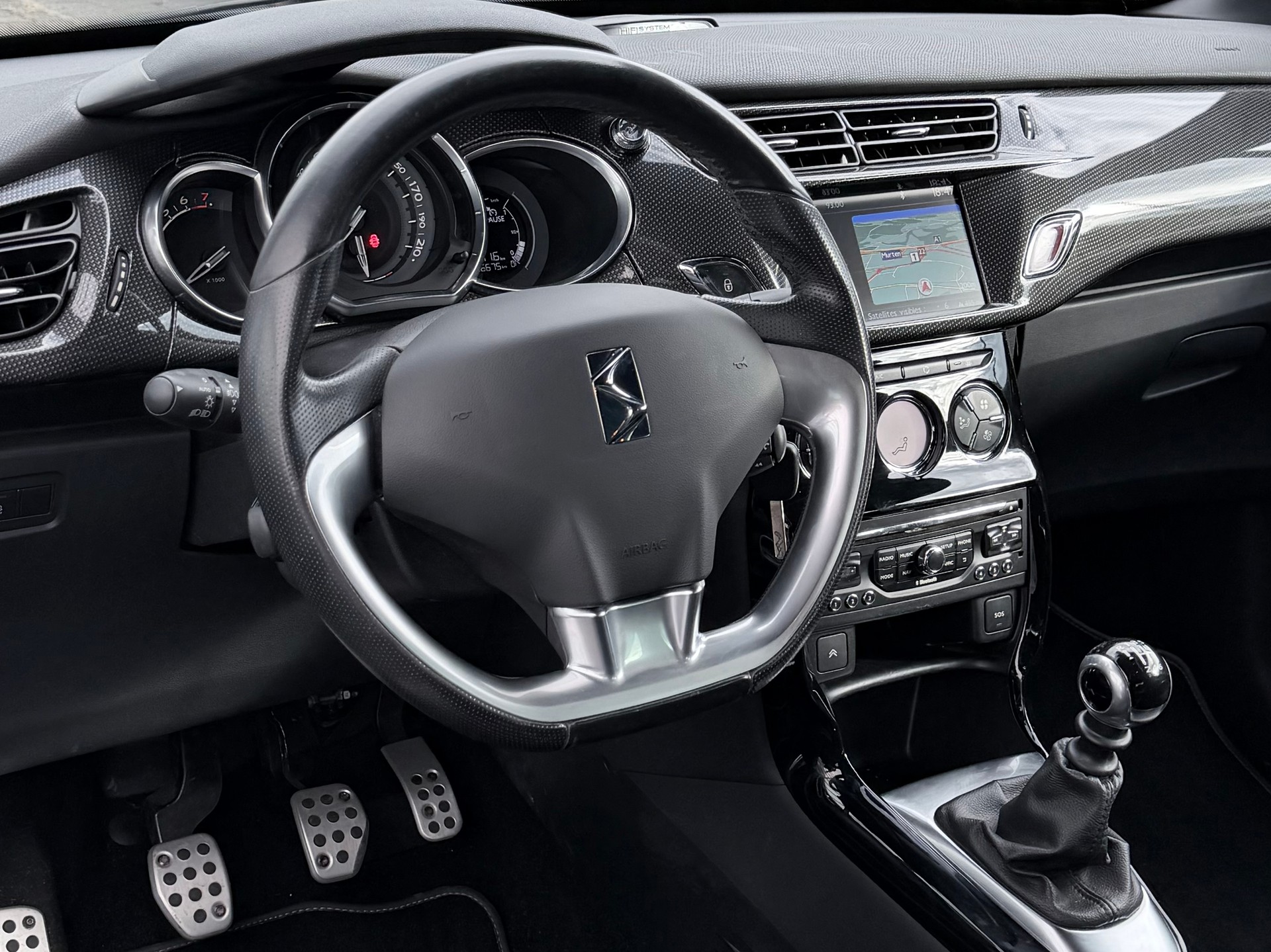 DS AUTOMOBILES DS3 1.6 THP Sport Chic-image-3