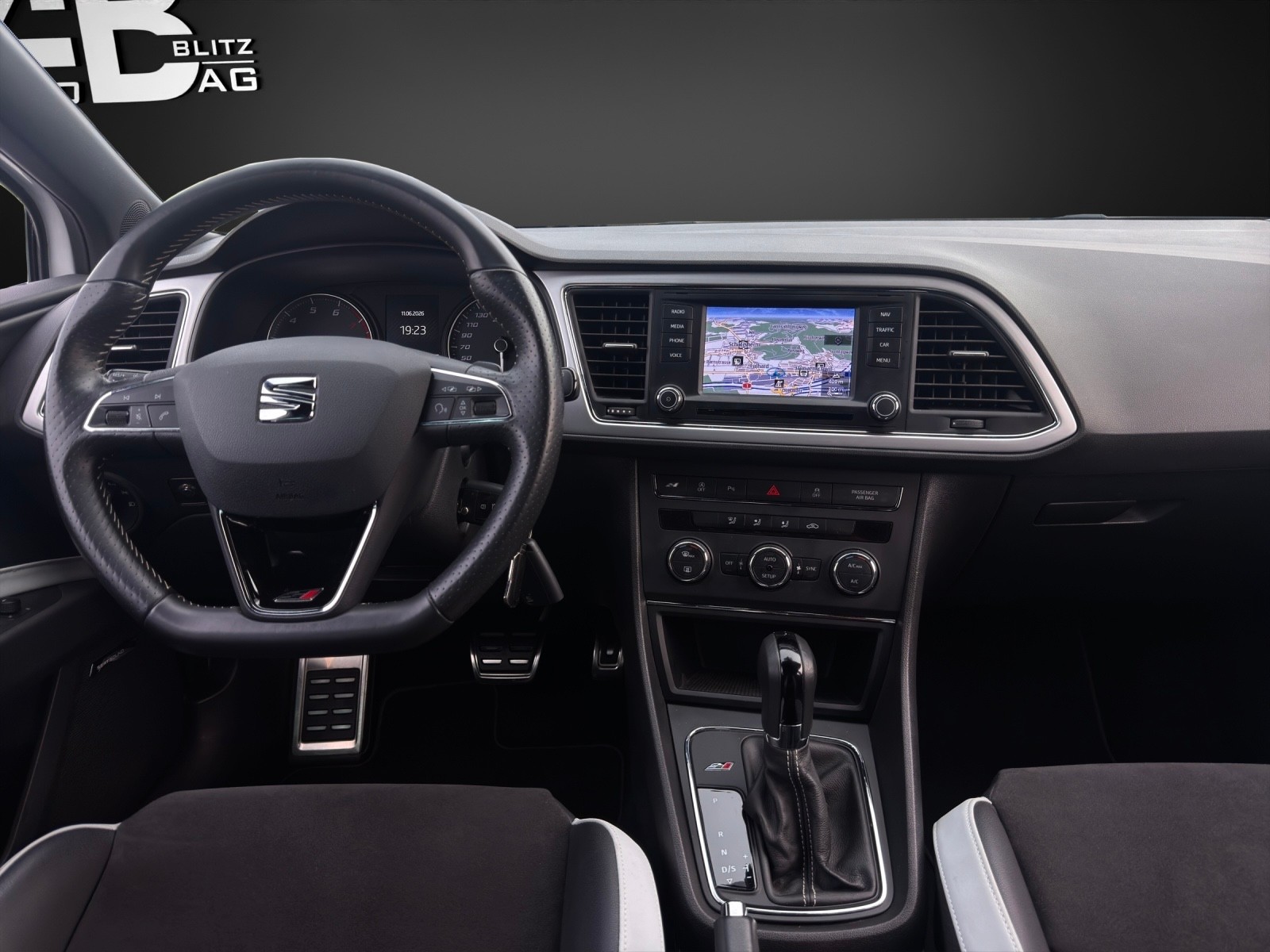 SEAT Leon 2.0 TSI Cupra DSG mit 280 PS-image-10