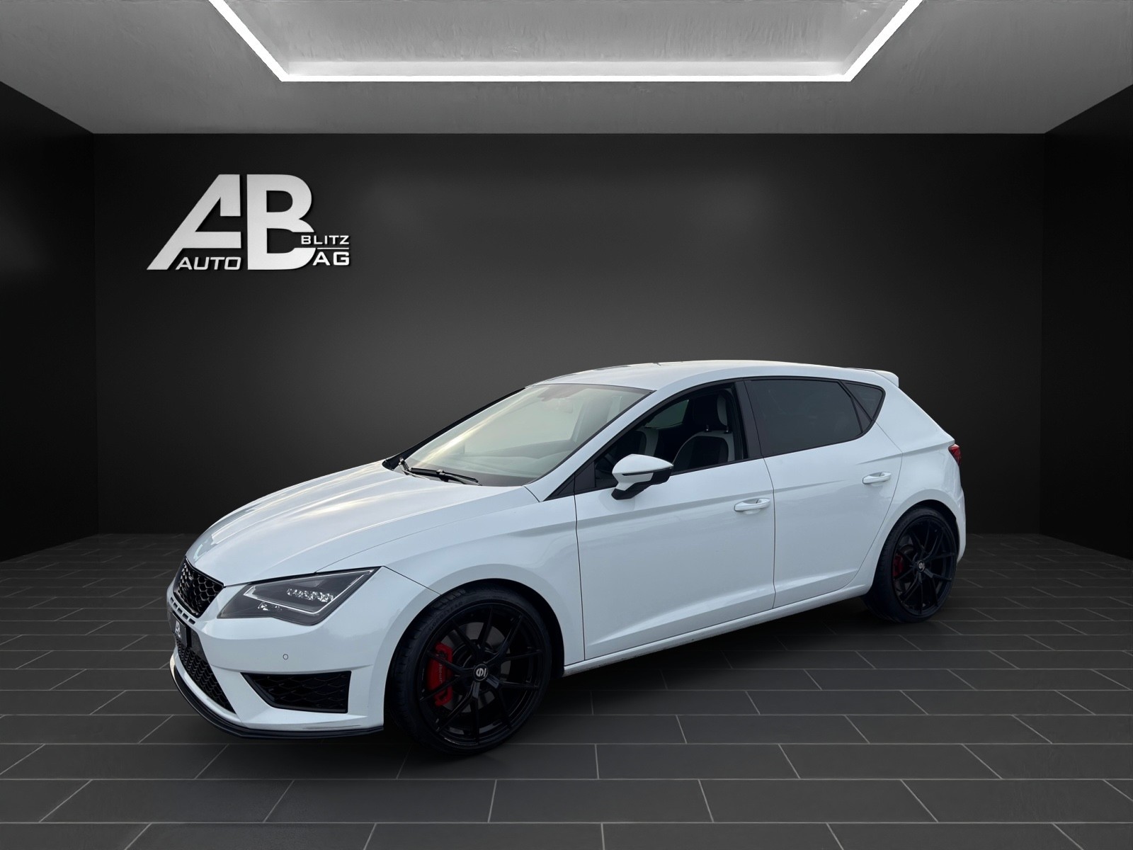 SEAT Leon 2.0 TSI Cupra DSG mit 280 PS-image-1