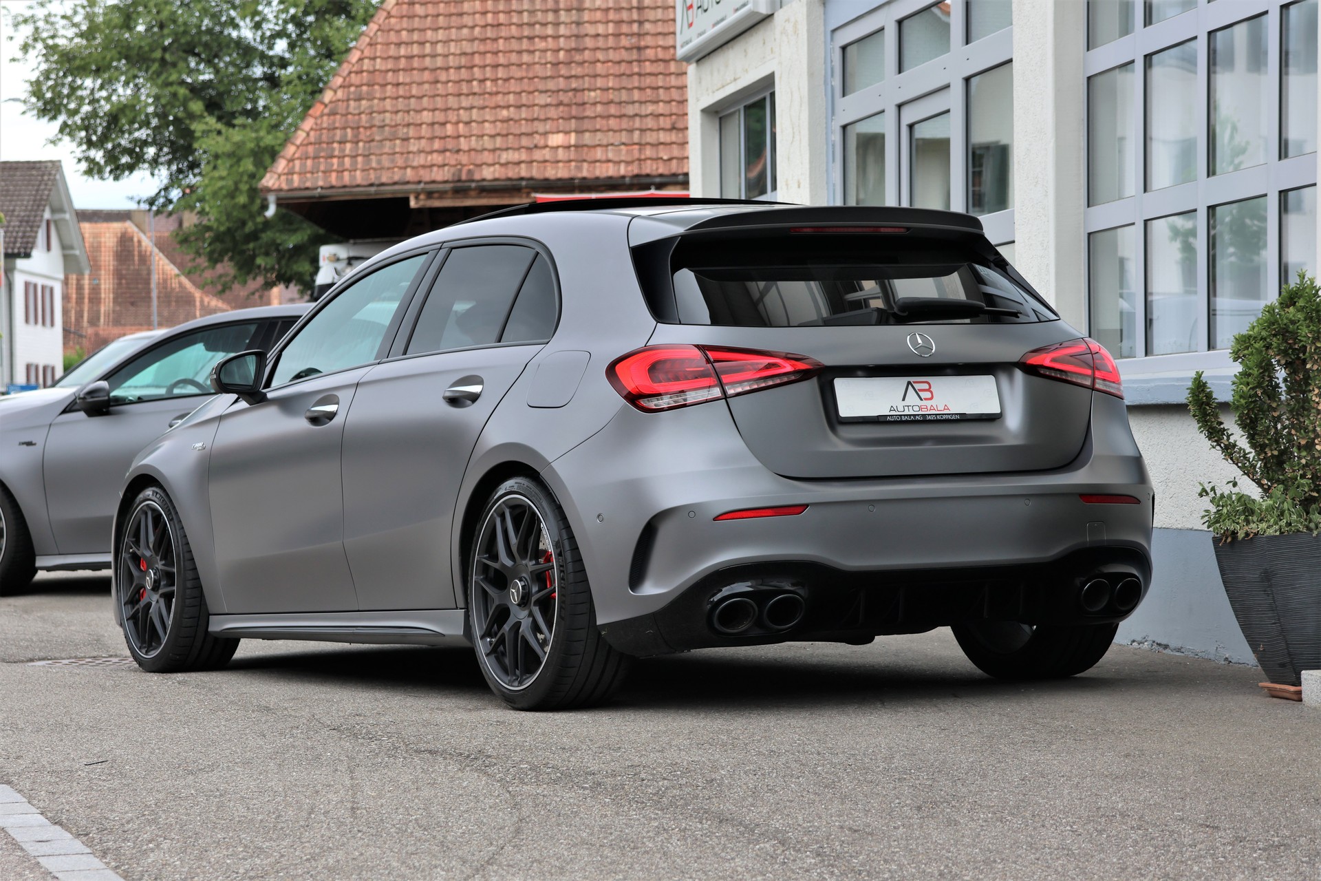 MERCEDES-BENZ A 45 S AMG 4Matic+ Speedshift (CH) *DesignoMagno*-image-2