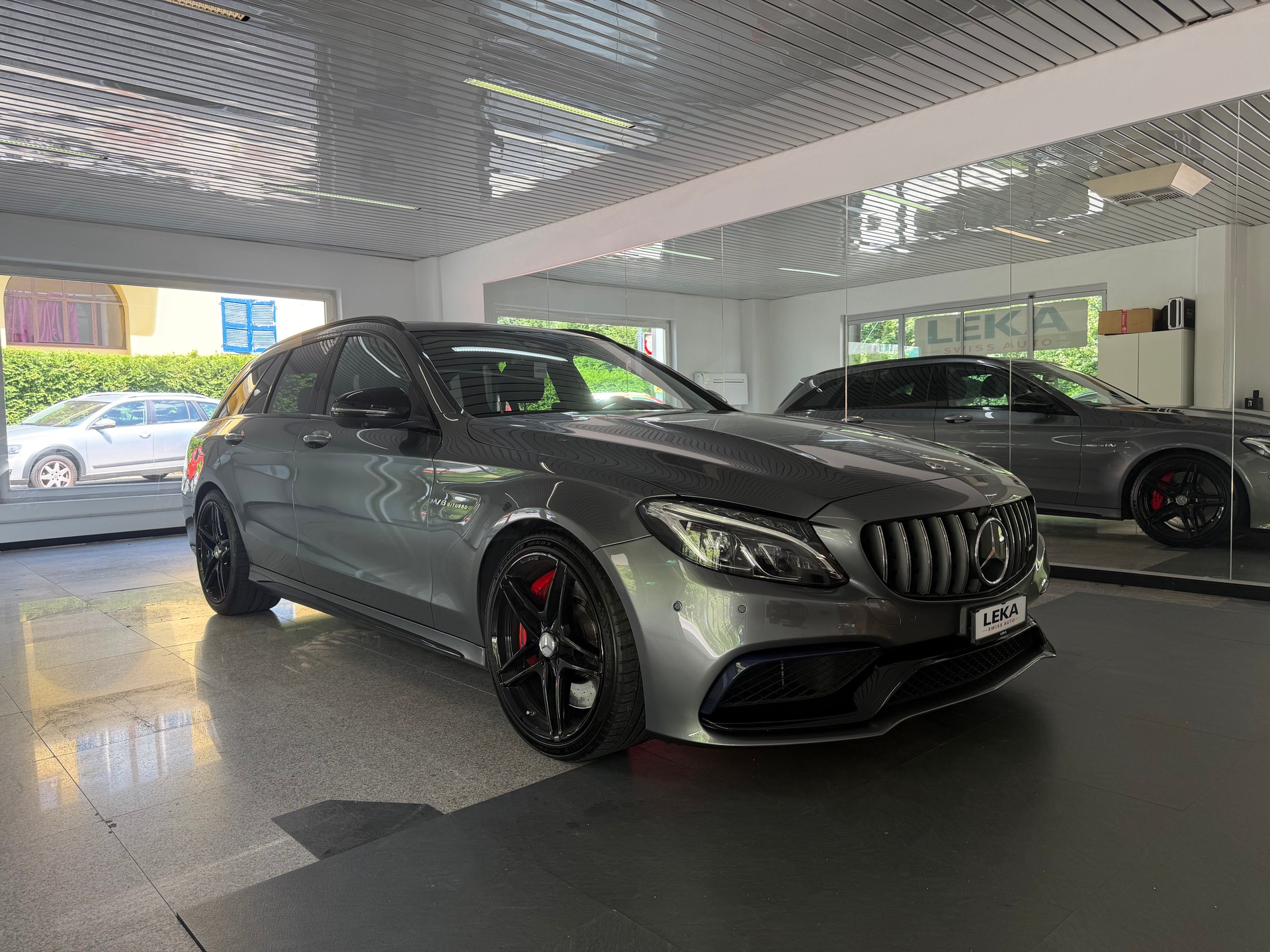 MERCEDES-BENZ C 63 S AMG Speedshift-image-2
