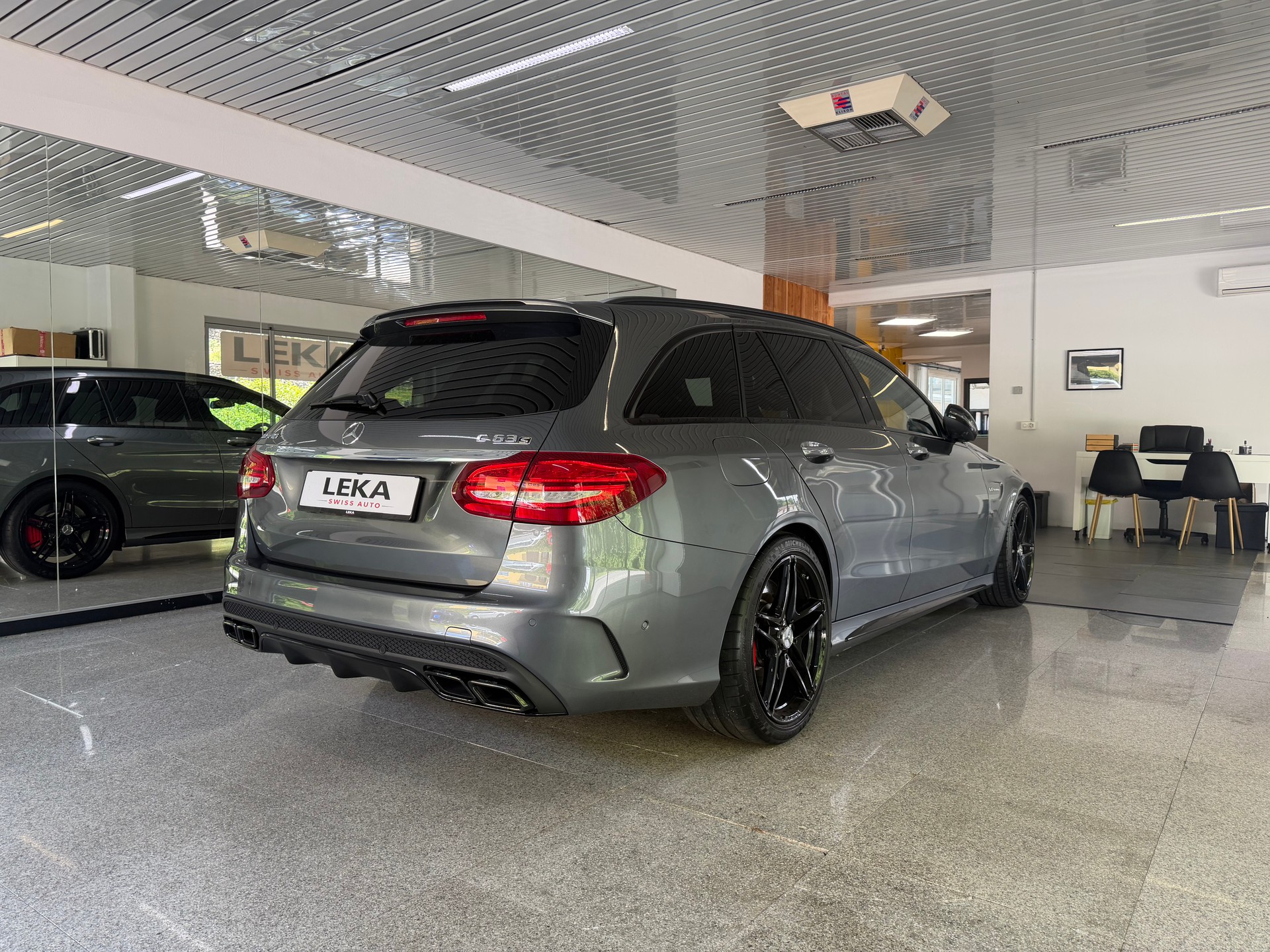 MERCEDES-BENZ C 63 S AMG Speedshift-image-3