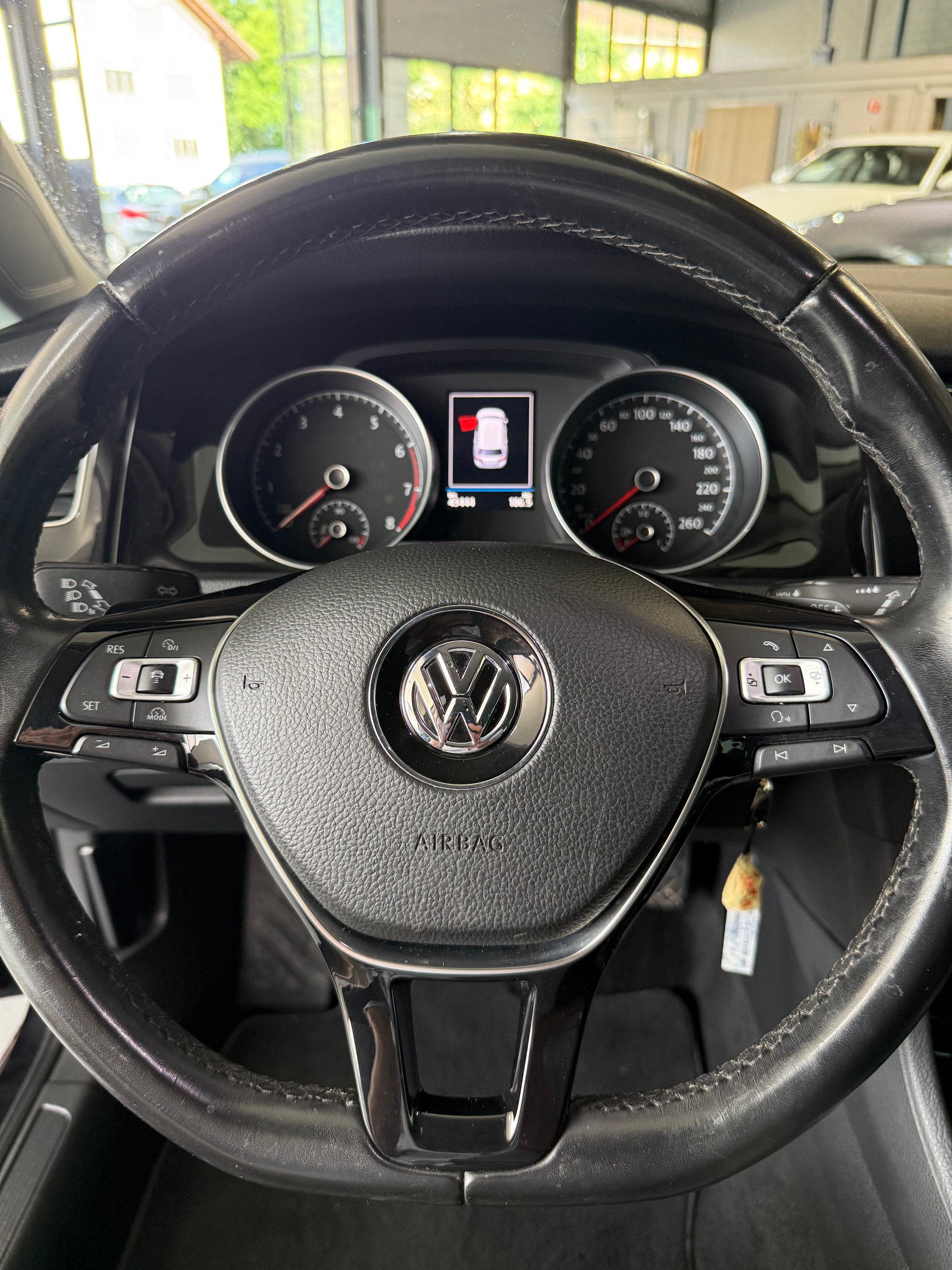 VW Golf Variant 1.5 TSI EVO Highline DSG-image-10