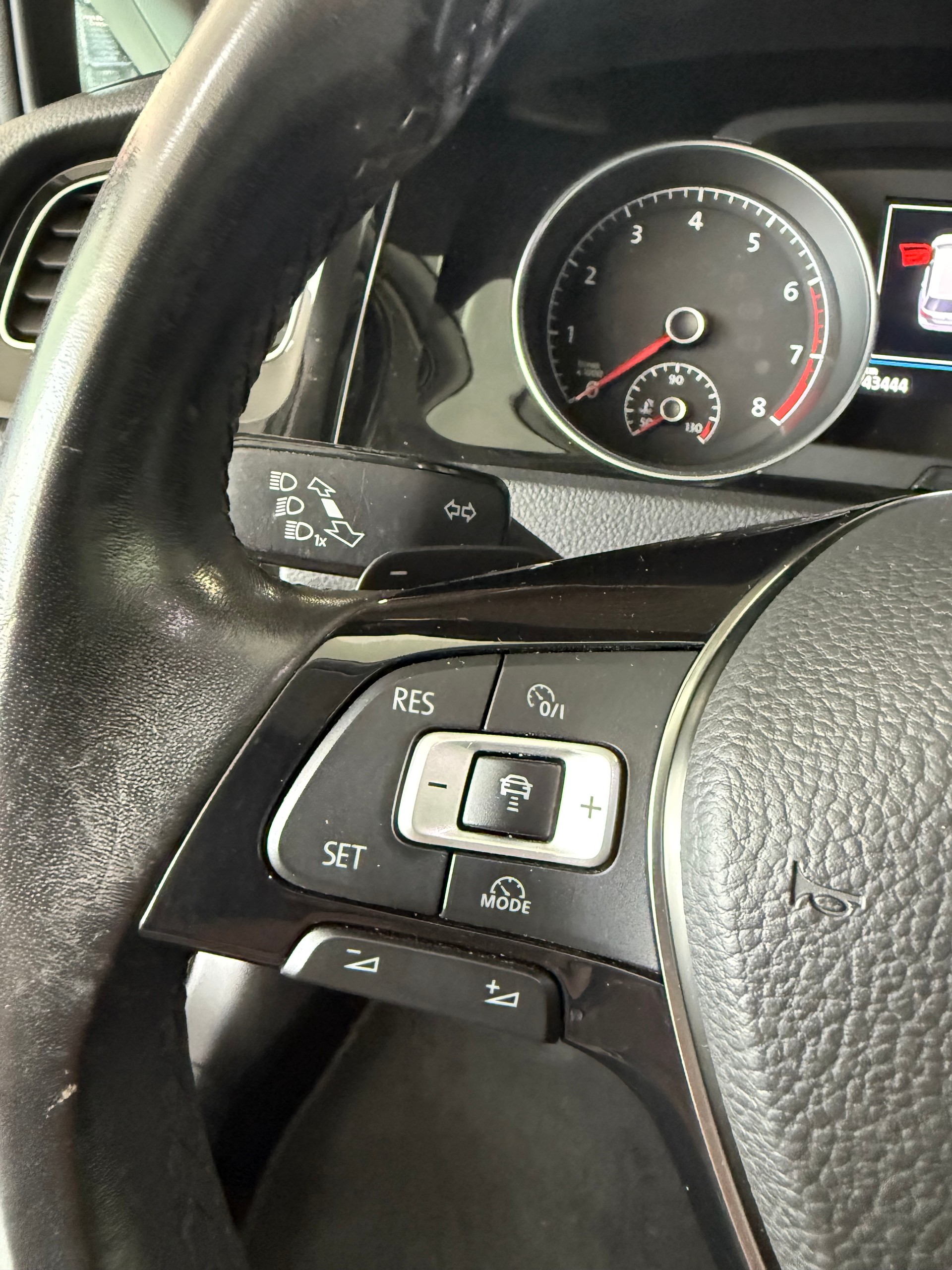 VW Golf Variant 1.5 TSI EVO Highline DSG-image-11