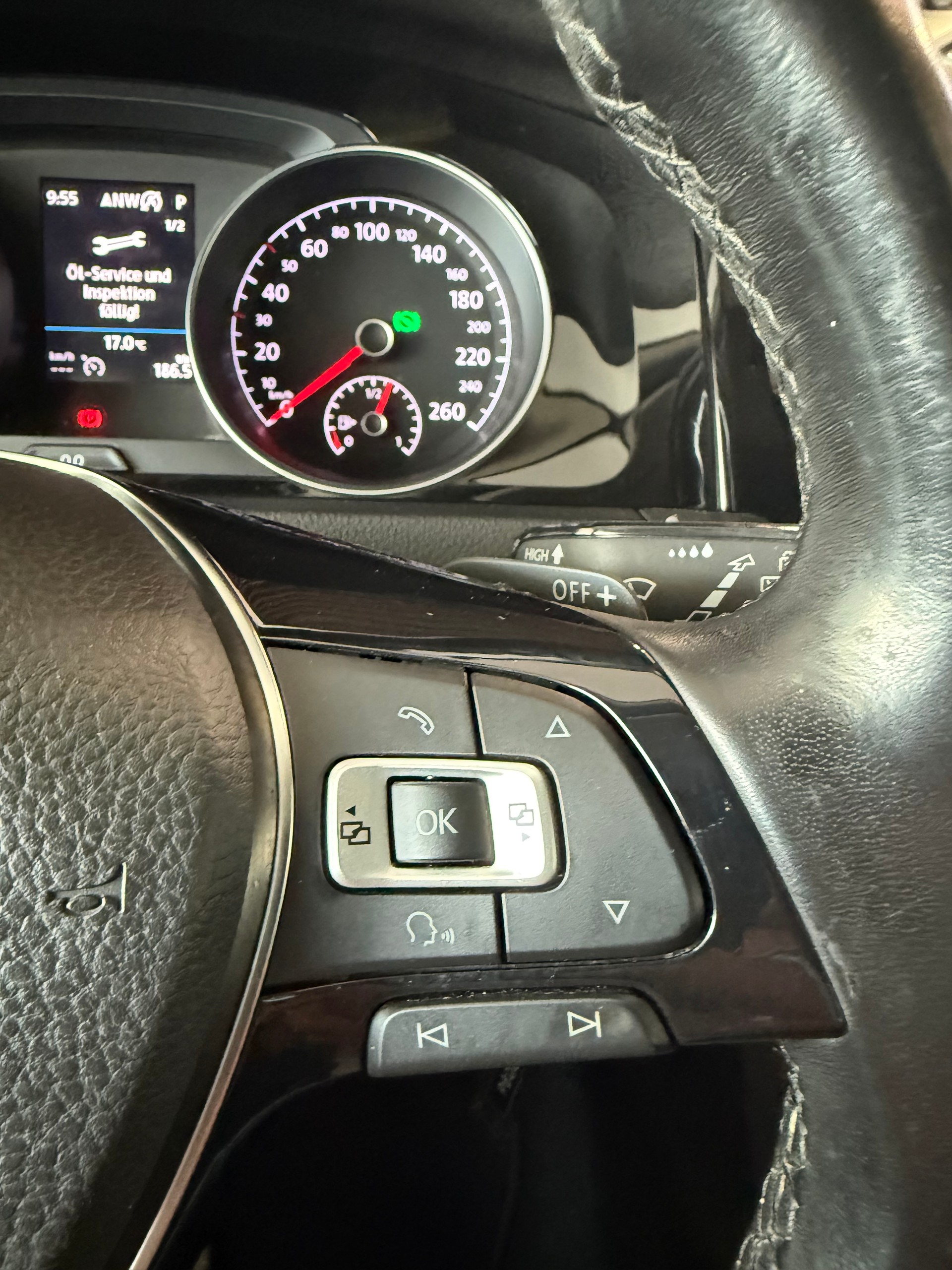 VW Golf Variant 1.5 TSI EVO Highline DSG-image-13