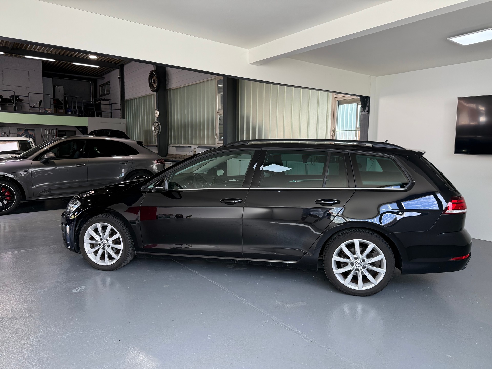 VW Golf Variant 1.5 TSI EVO Highline DSG-image-3
