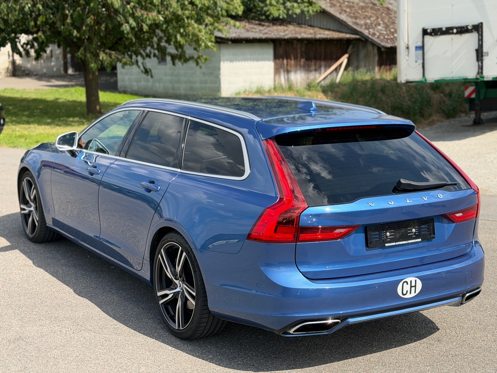 VOLVO V90 T6 AWD R-Design Geartronic-image-15