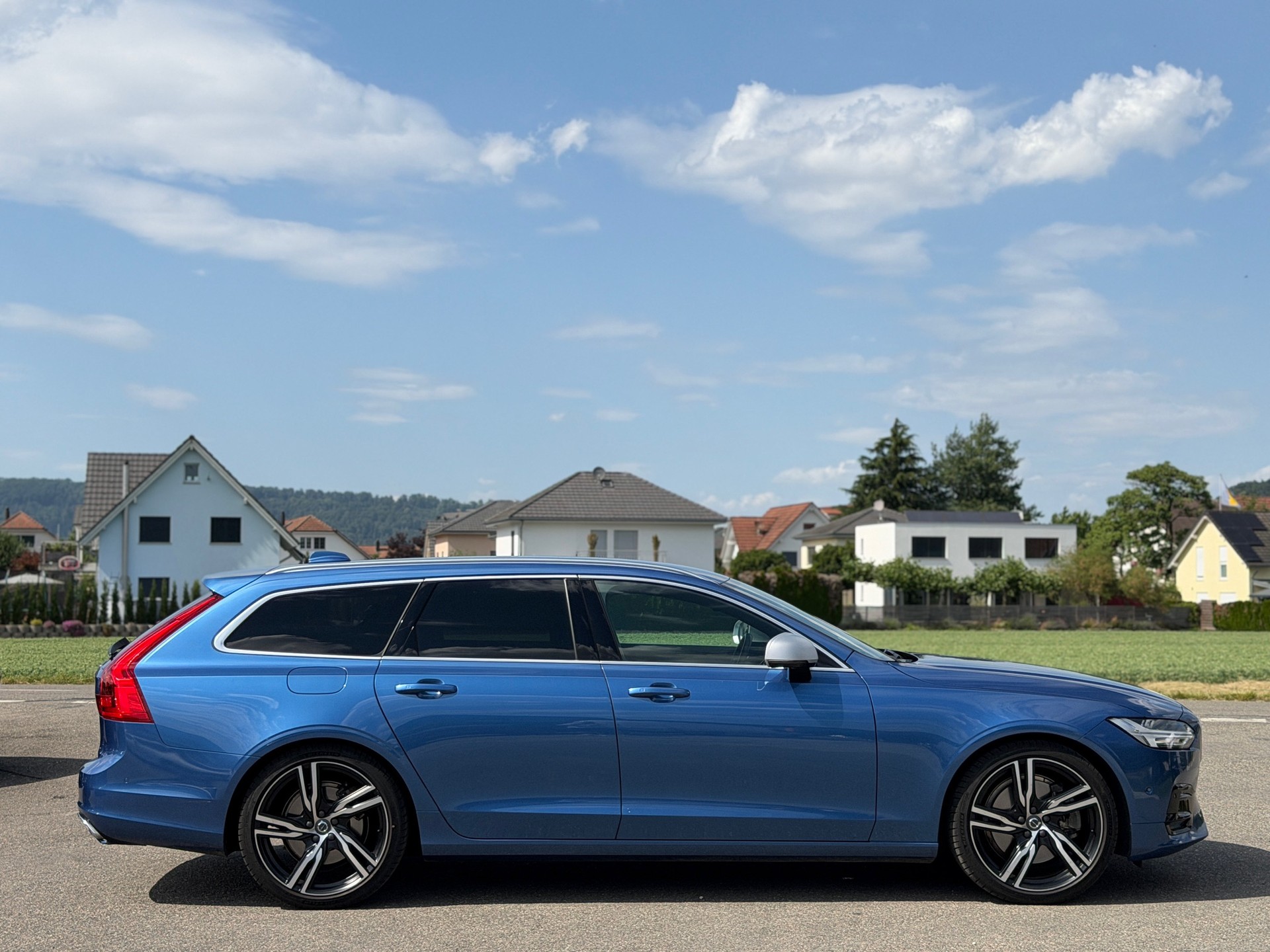 VOLVO V90 T6 AWD R-Design Geartronic-image-11