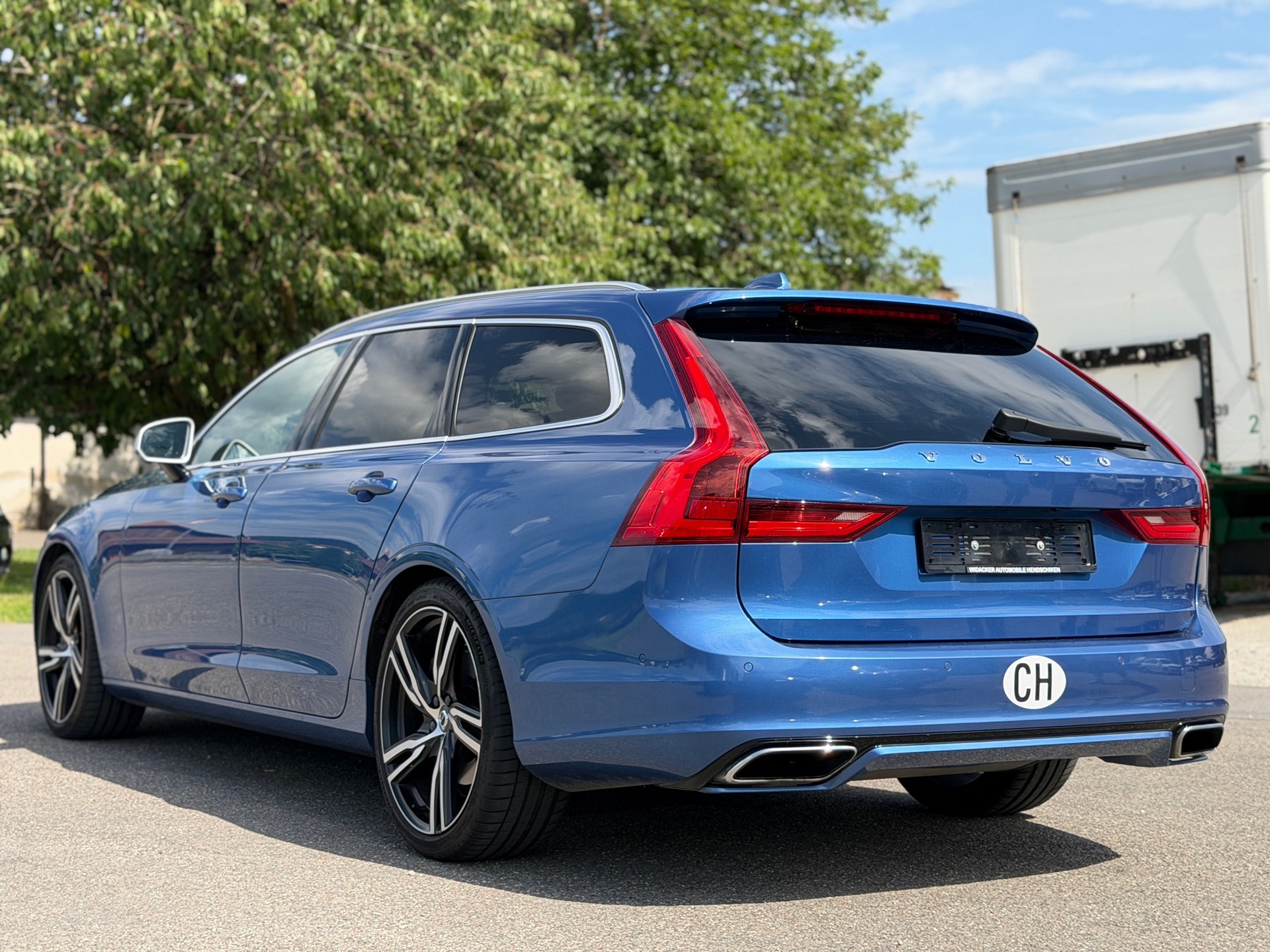 VOLVO V90 T6 AWD R-Design Geartronic-image-5