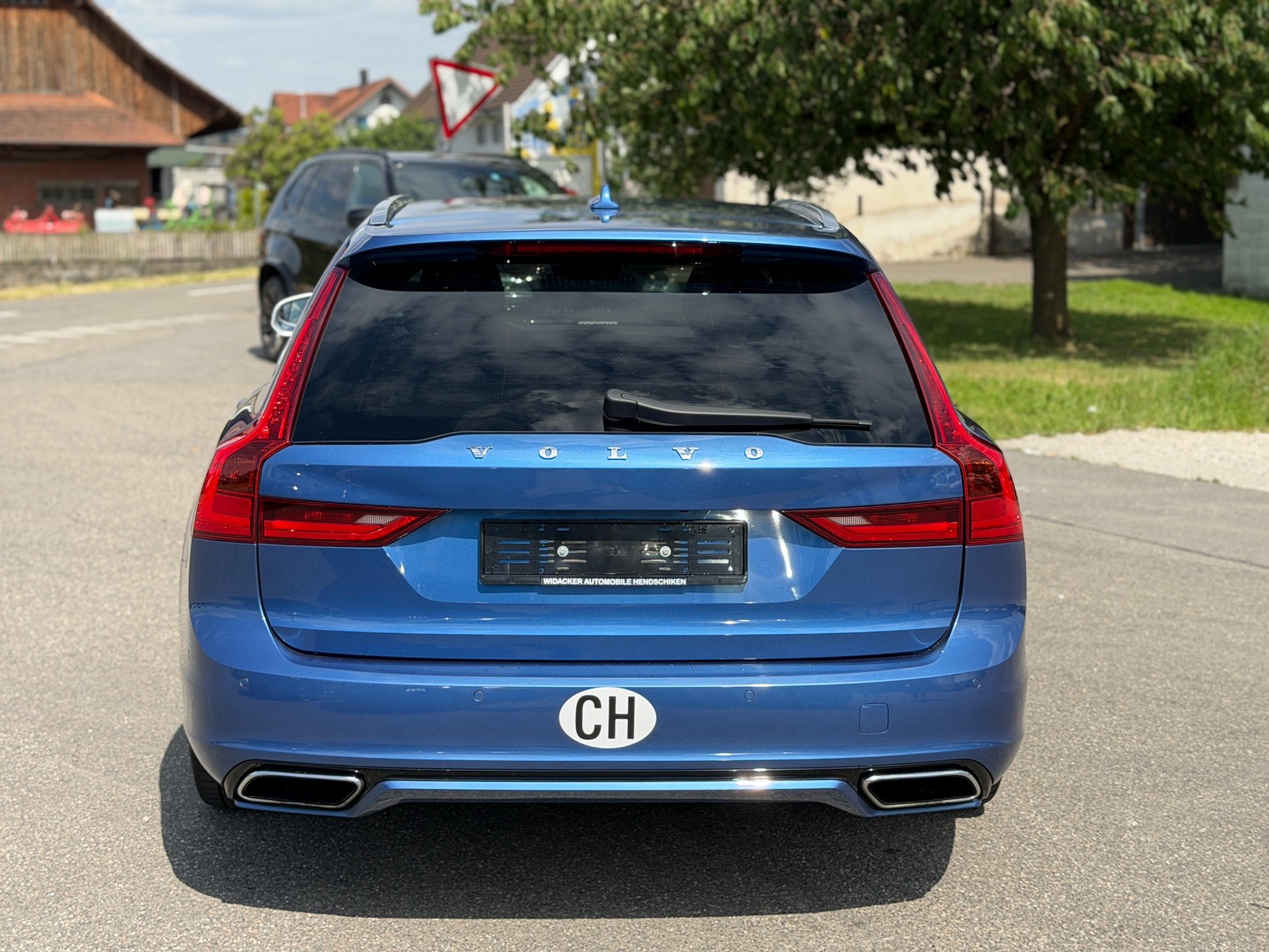 VOLVO V90 T6 AWD R-Design Geartronic-image-4