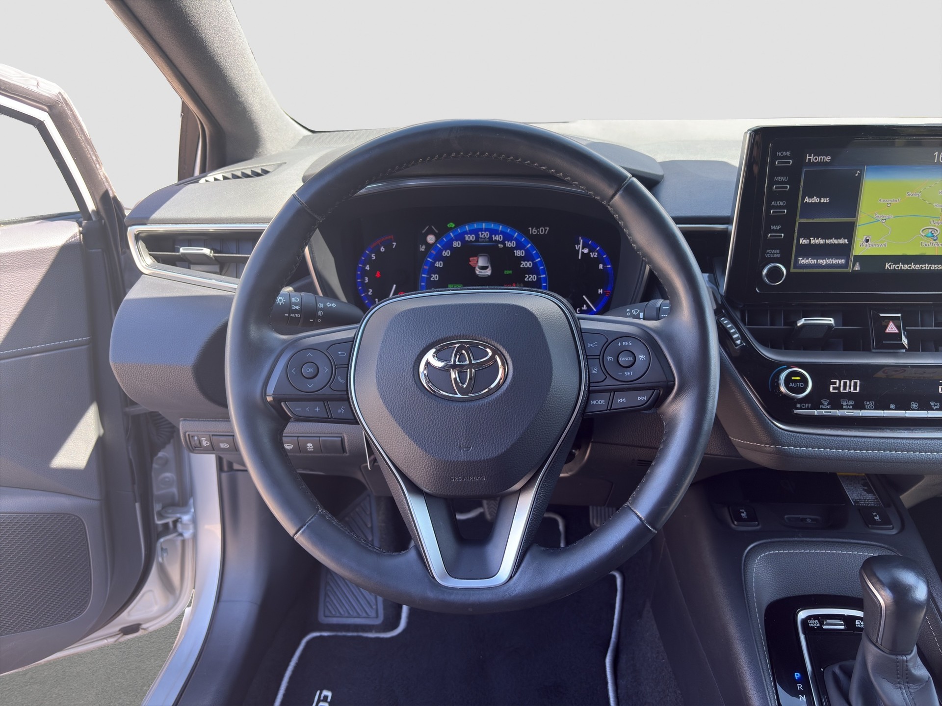 TOYOTA Corolla 1.8 HSD Trend e-CVT-image-8
