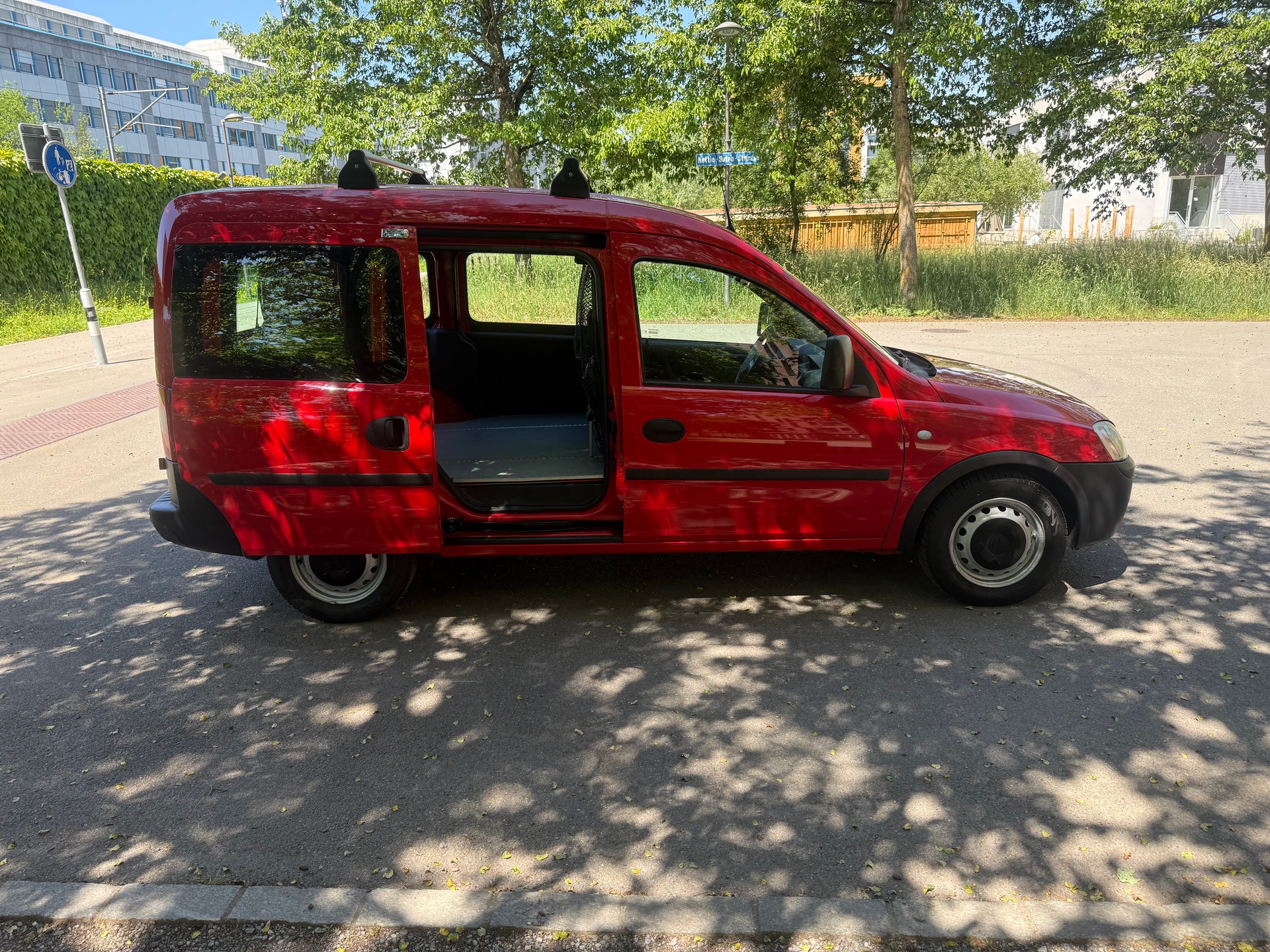 OPEL COMBO-image-21