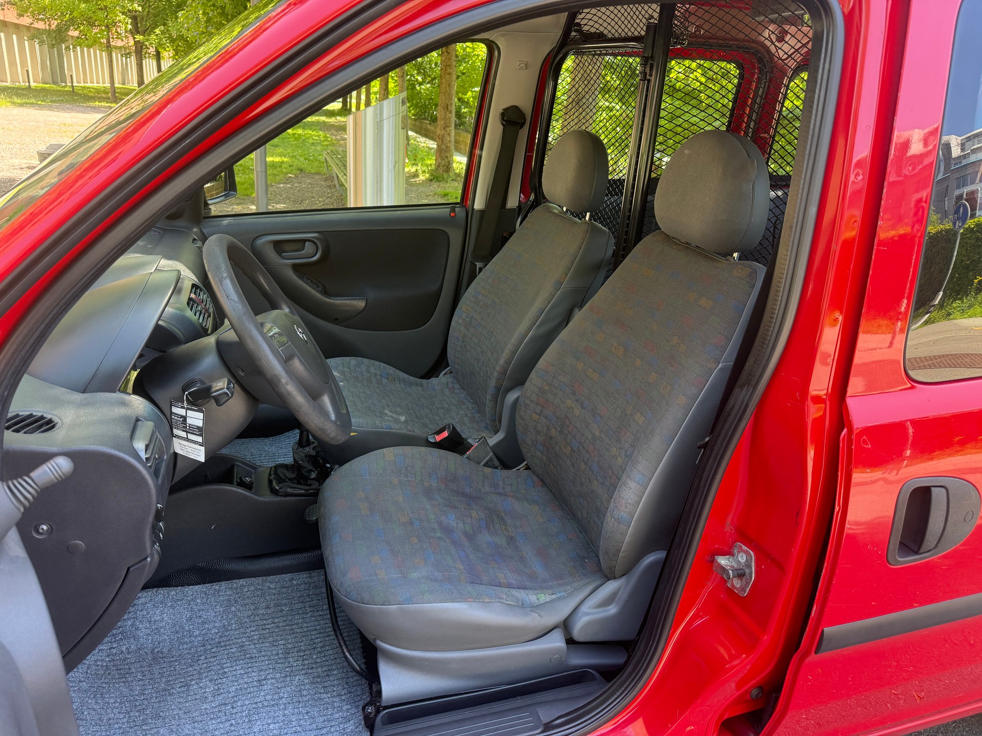 OPEL COMBO-image-15