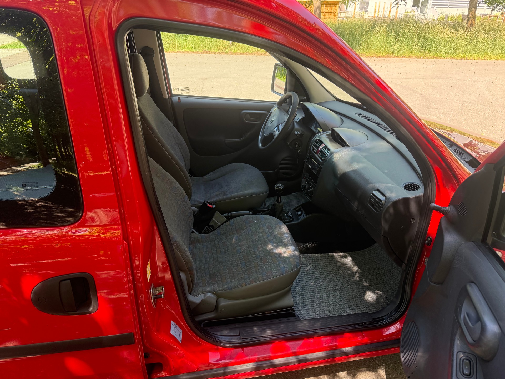 OPEL COMBO-image-16