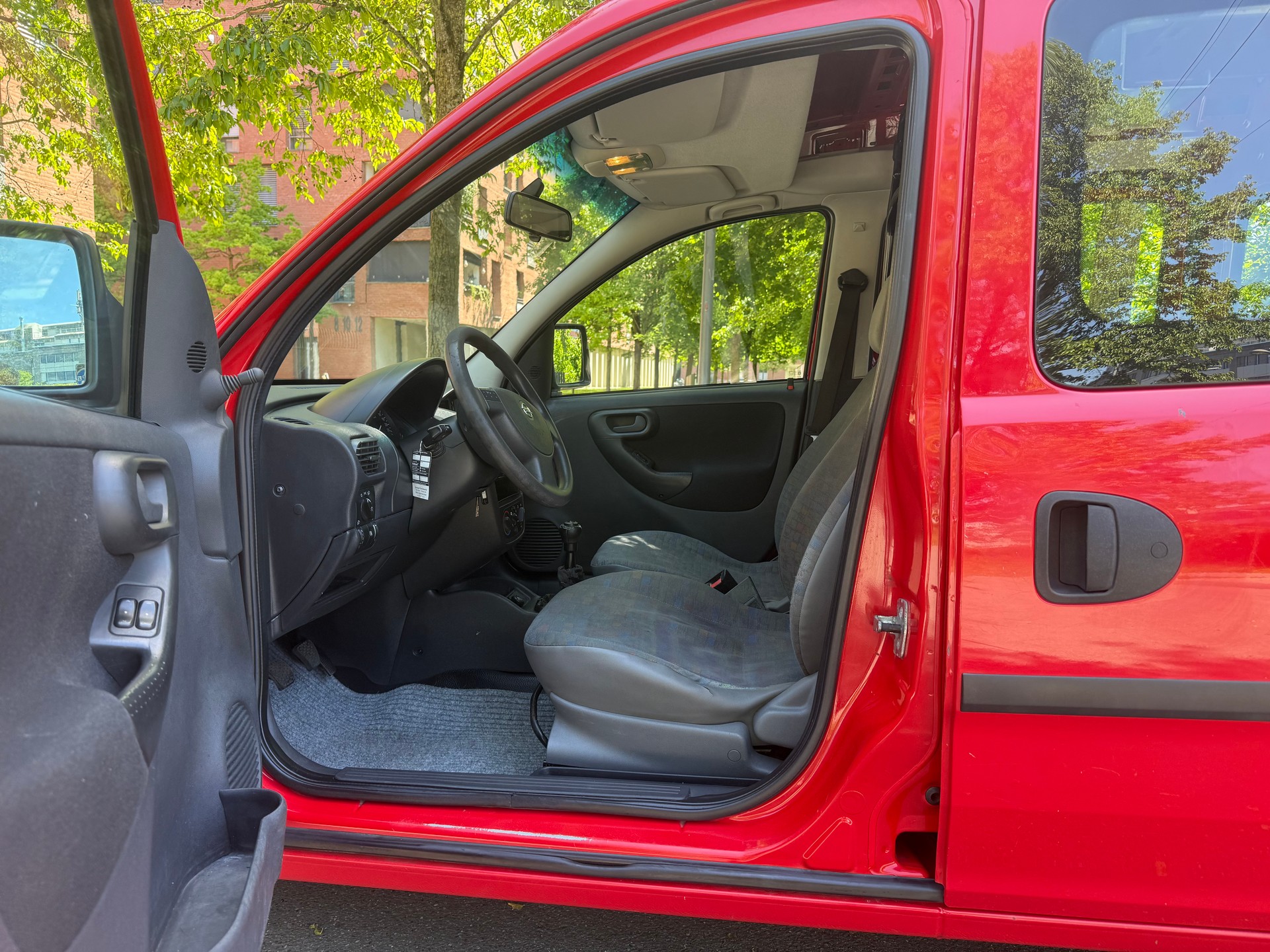 OPEL COMBO-image-13