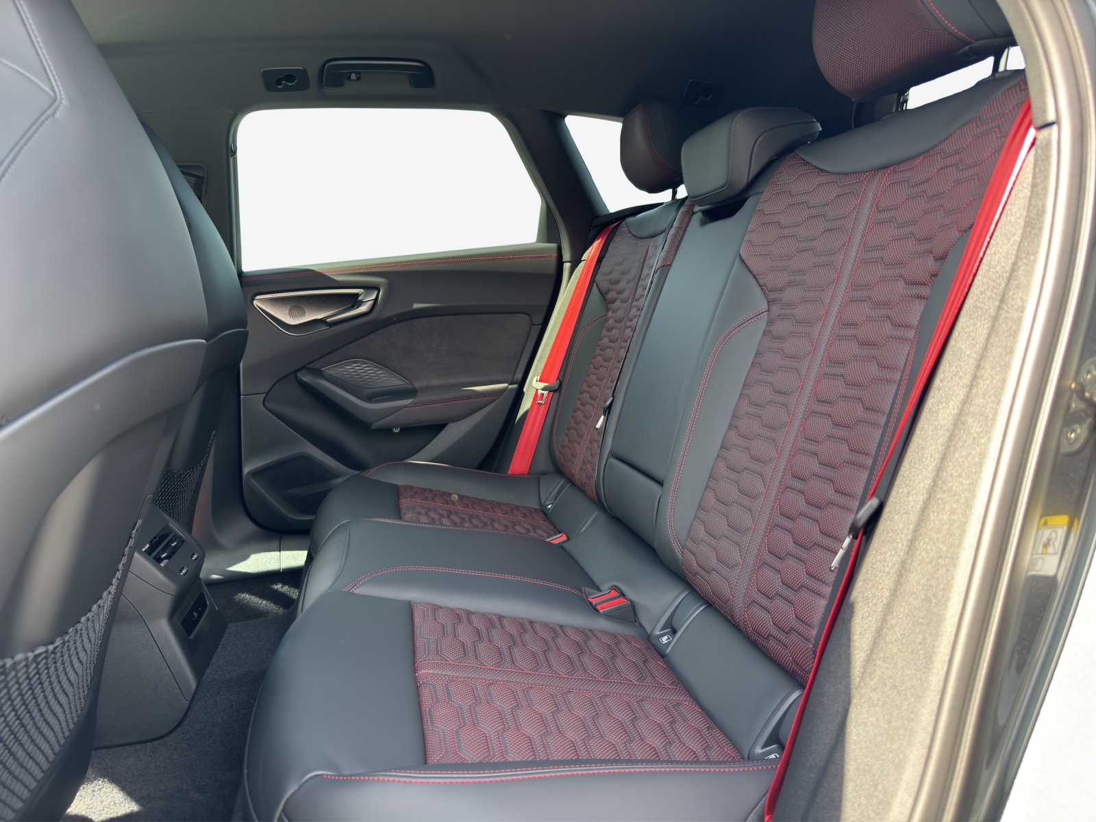 AUDI RS 5 Avant TFSI 470 kW Tiptronic quattro-image-14