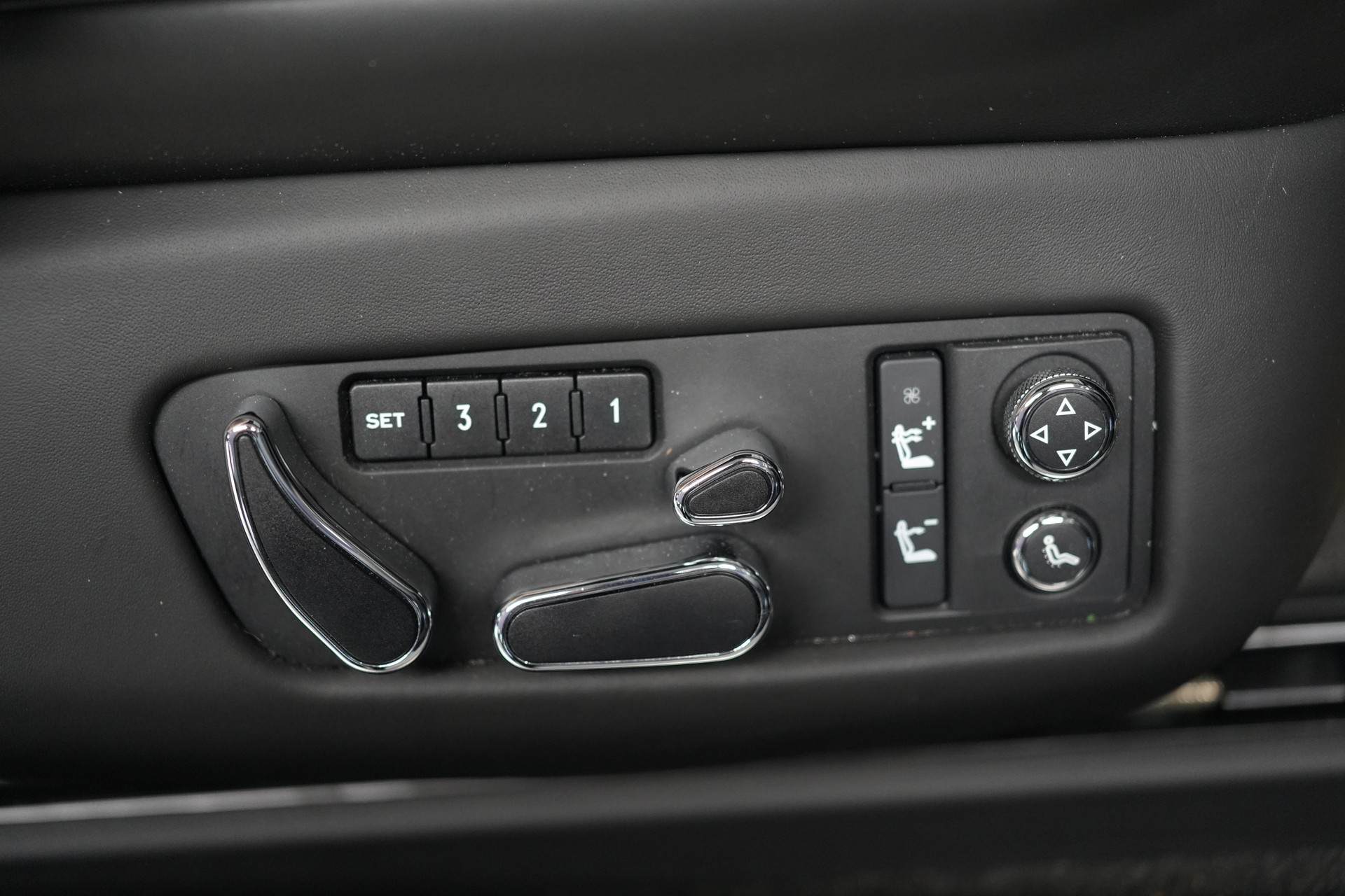 BENTLEY Continental Supersports 6.0 W12-image-19
