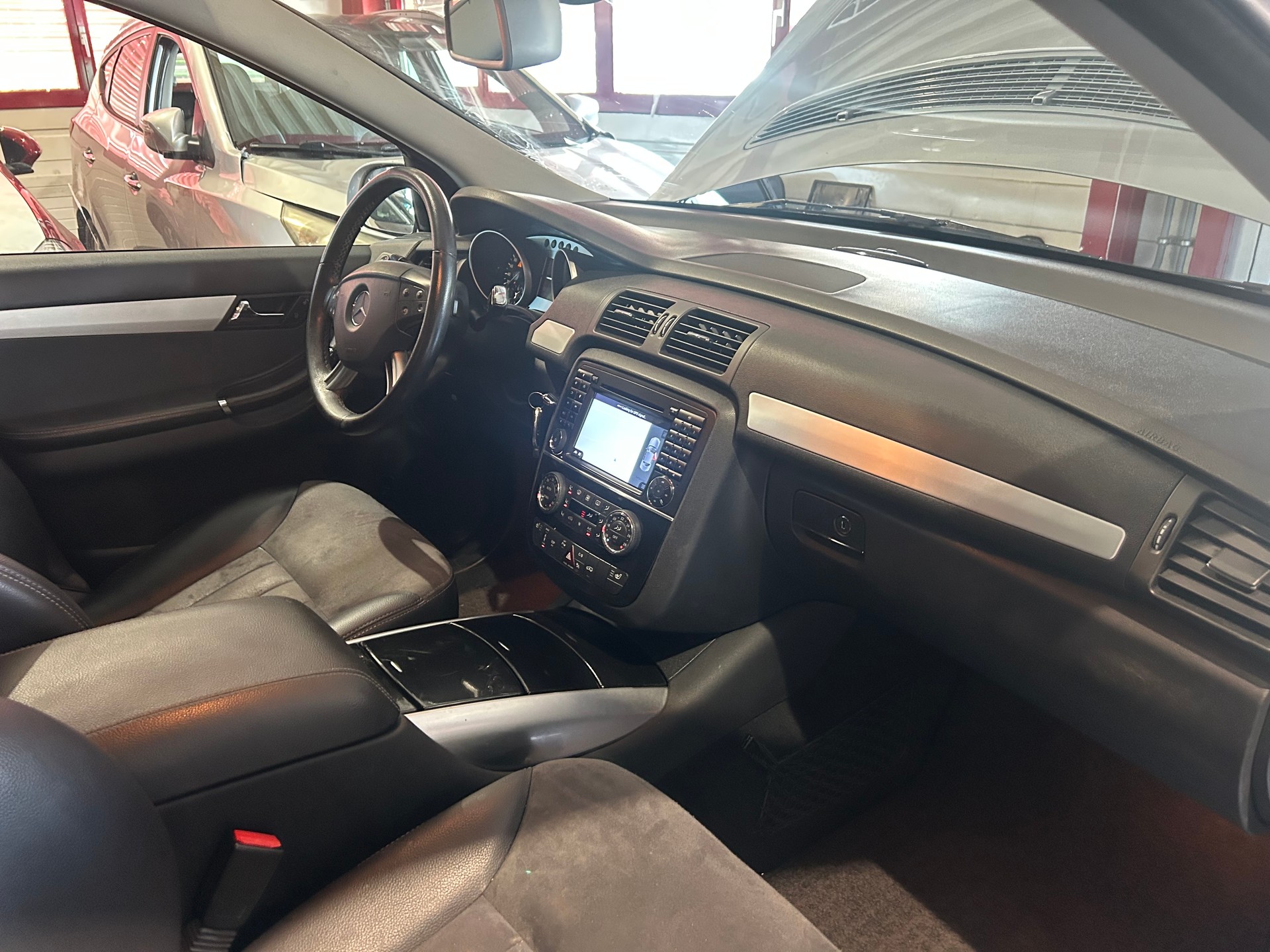 MERCEDES-BENZ R 320 CDI L 4Matic 7G-Tronic-image-7