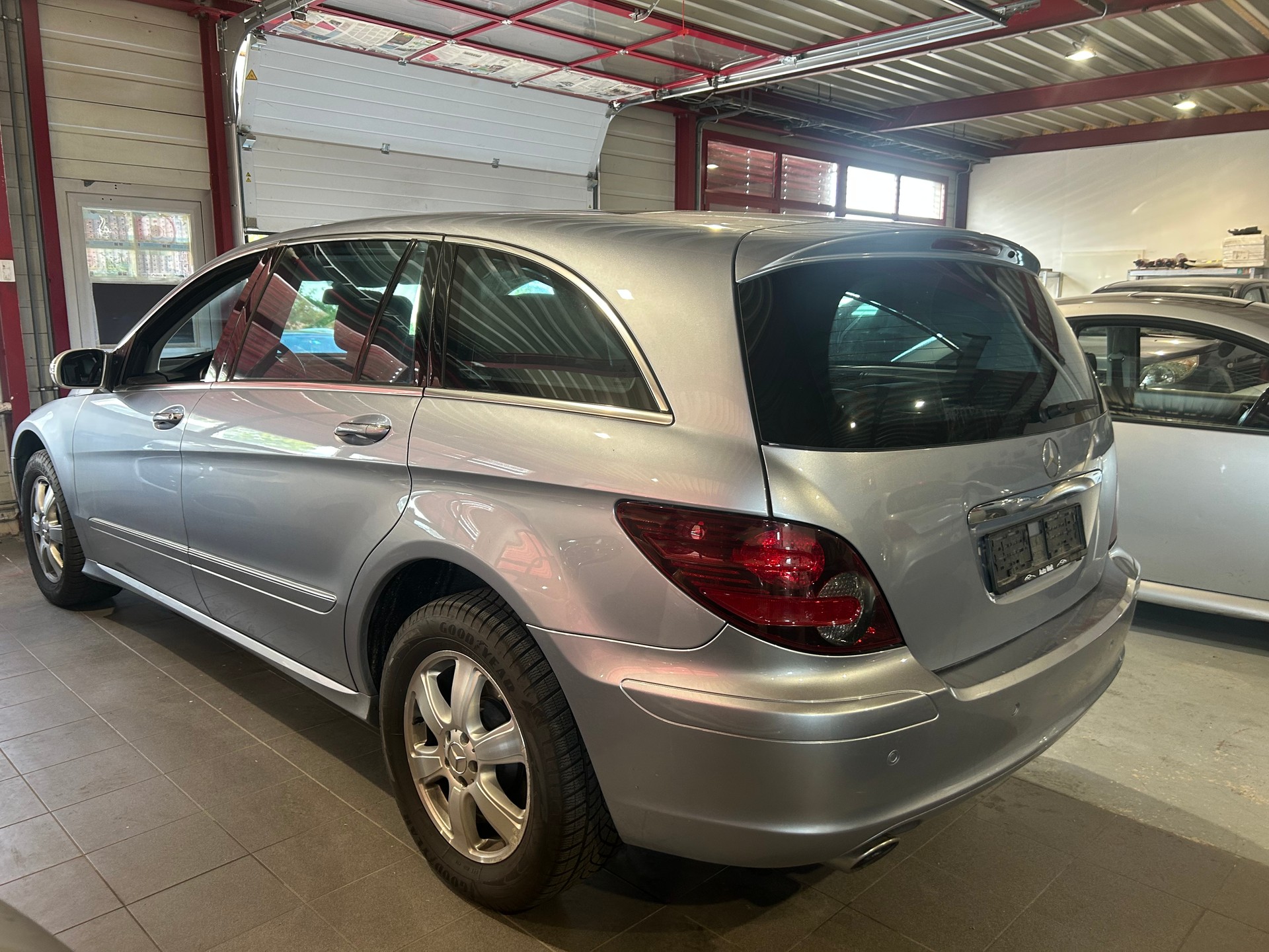 MERCEDES-BENZ R 320 CDI L 4Matic 7G-Tronic-image-3