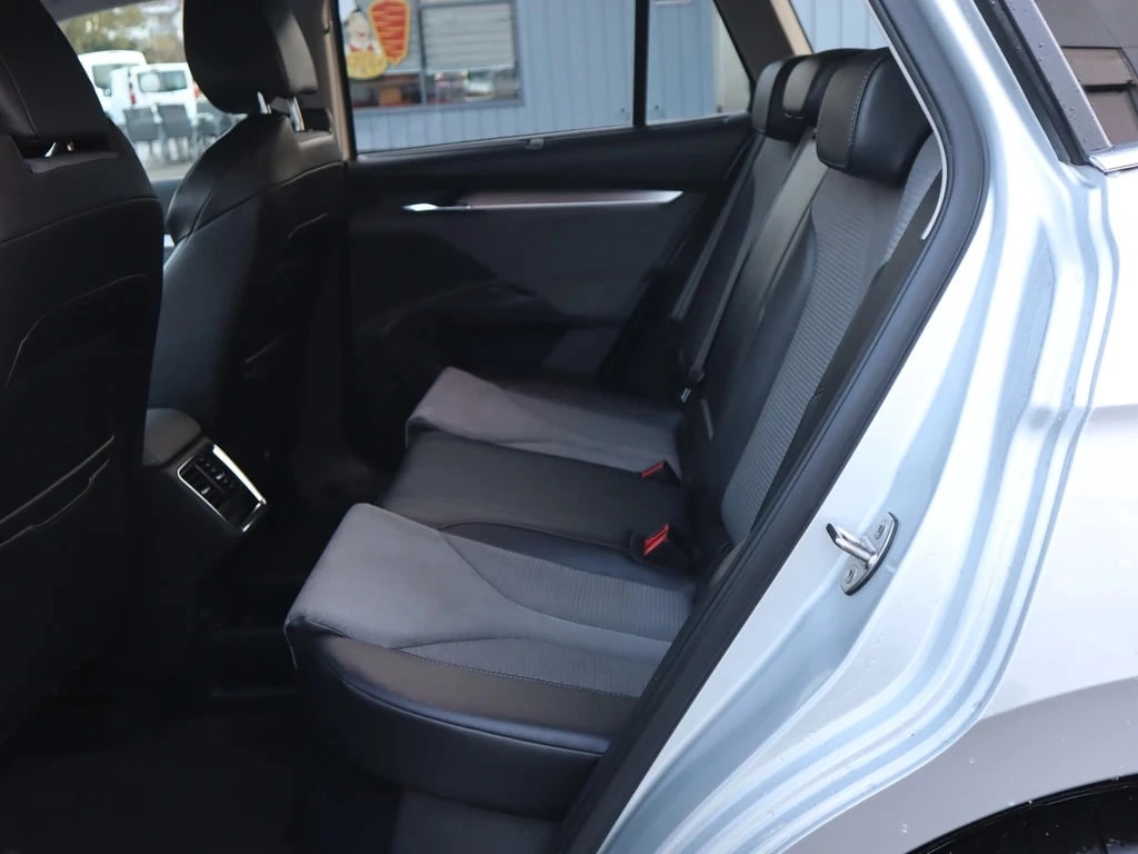 SKODA Enyaq iV 80 ** 204 PS ** Gr-Navi ** RF-Kamera ** Abstandsregelsysteme ** Neues Modell **-image-11