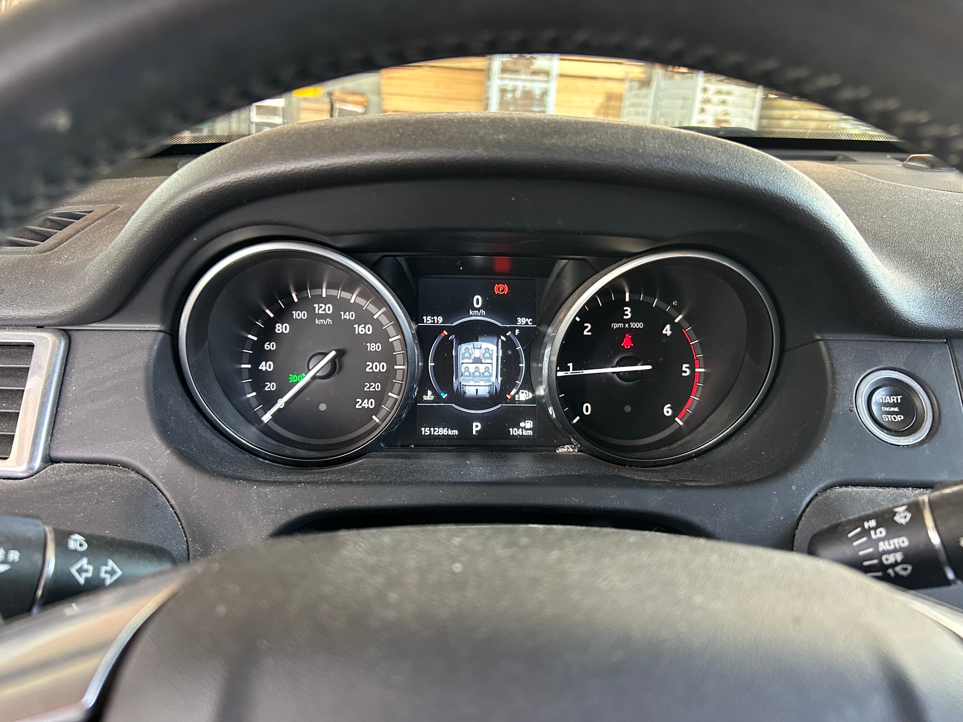 LAND ROVER Discovery Sport 2.0 TD4 Pure AT9-image-7