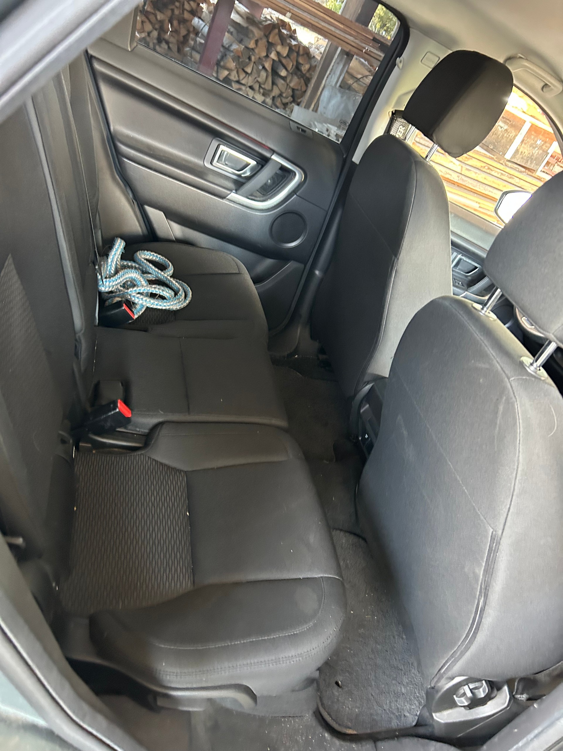 LAND ROVER Discovery Sport 2.0 TD4 Pure AT9-image-4