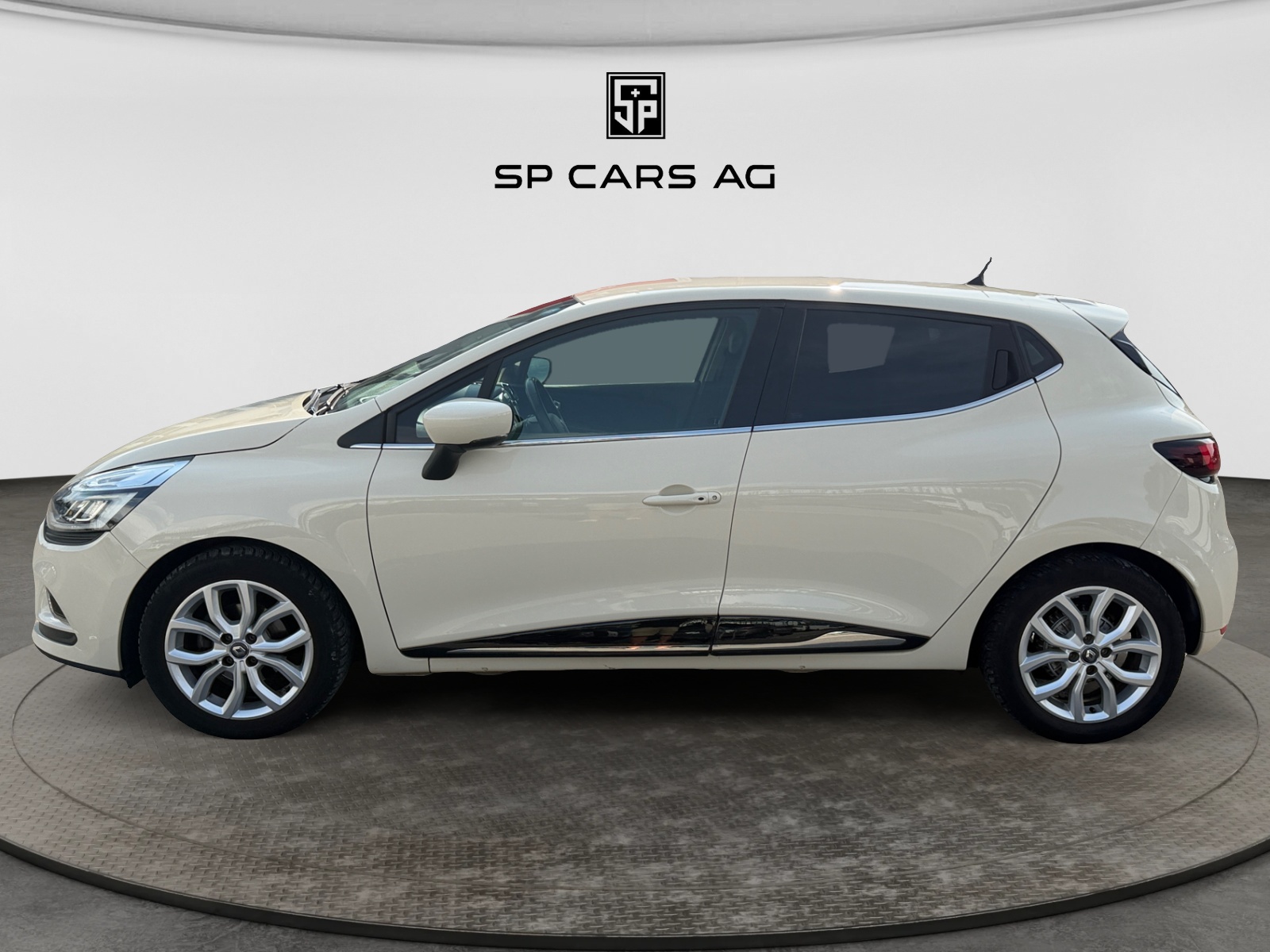 RENAULT Clio 1.2 16V T Intens EDC-image-1