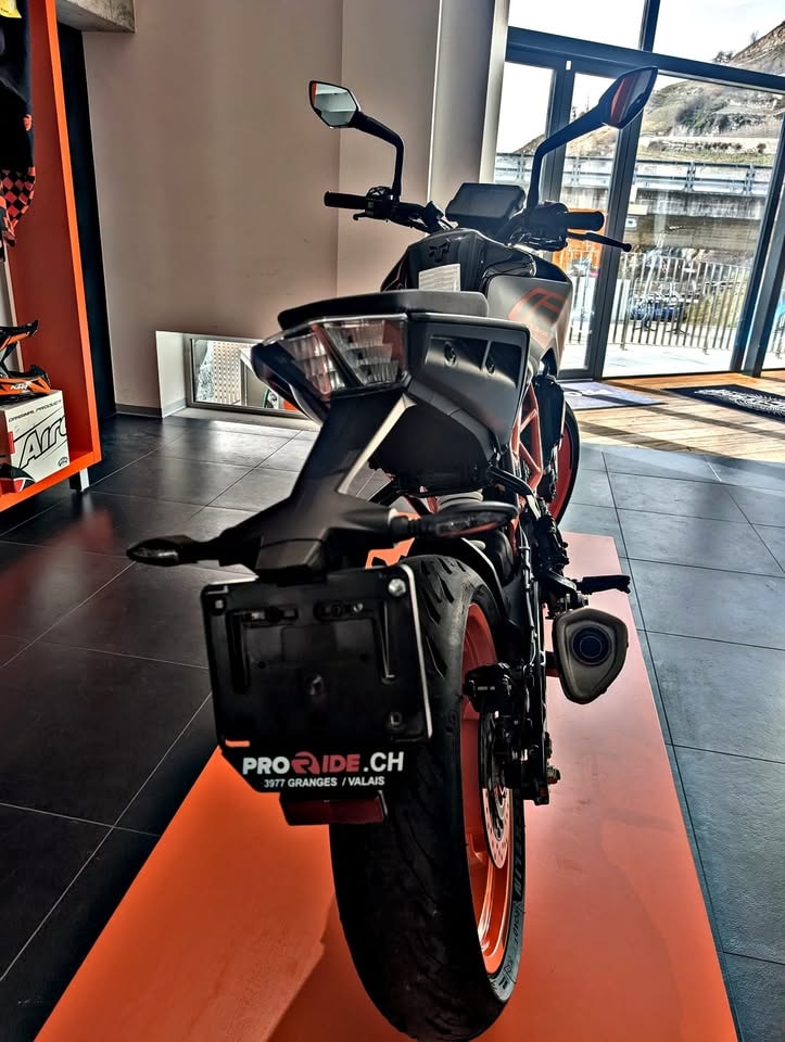 KTM 125 Duke-image-7