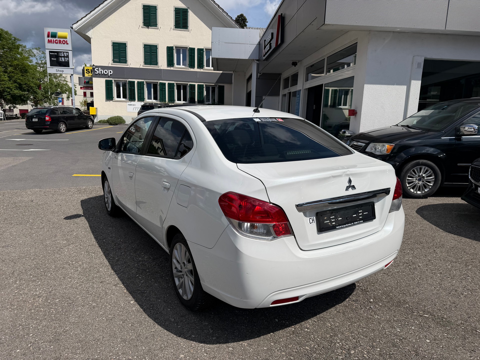 MITSUBISHI Attrage 1.2 Intense CVT-image-3