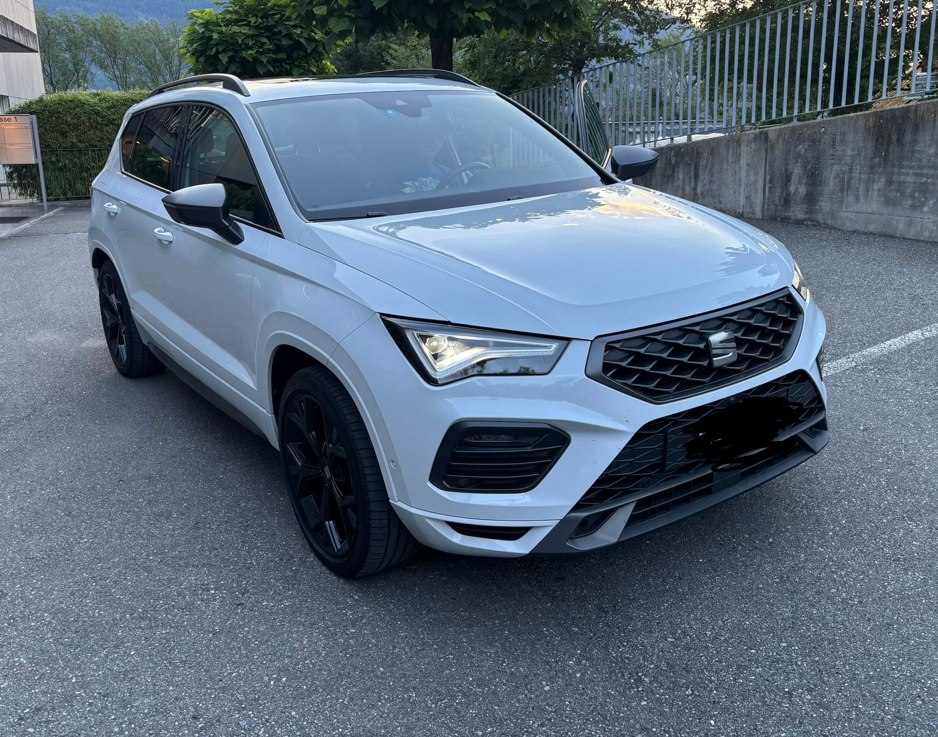 SEAT Seat Ateca 2.0 TSI 4D-image-0