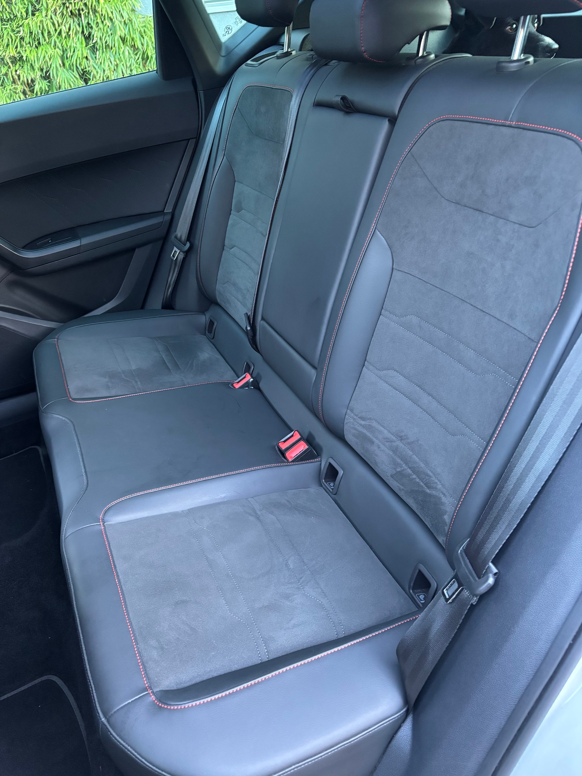 SEAT Seat Ateca 2.0 TSI 4D-image-4
