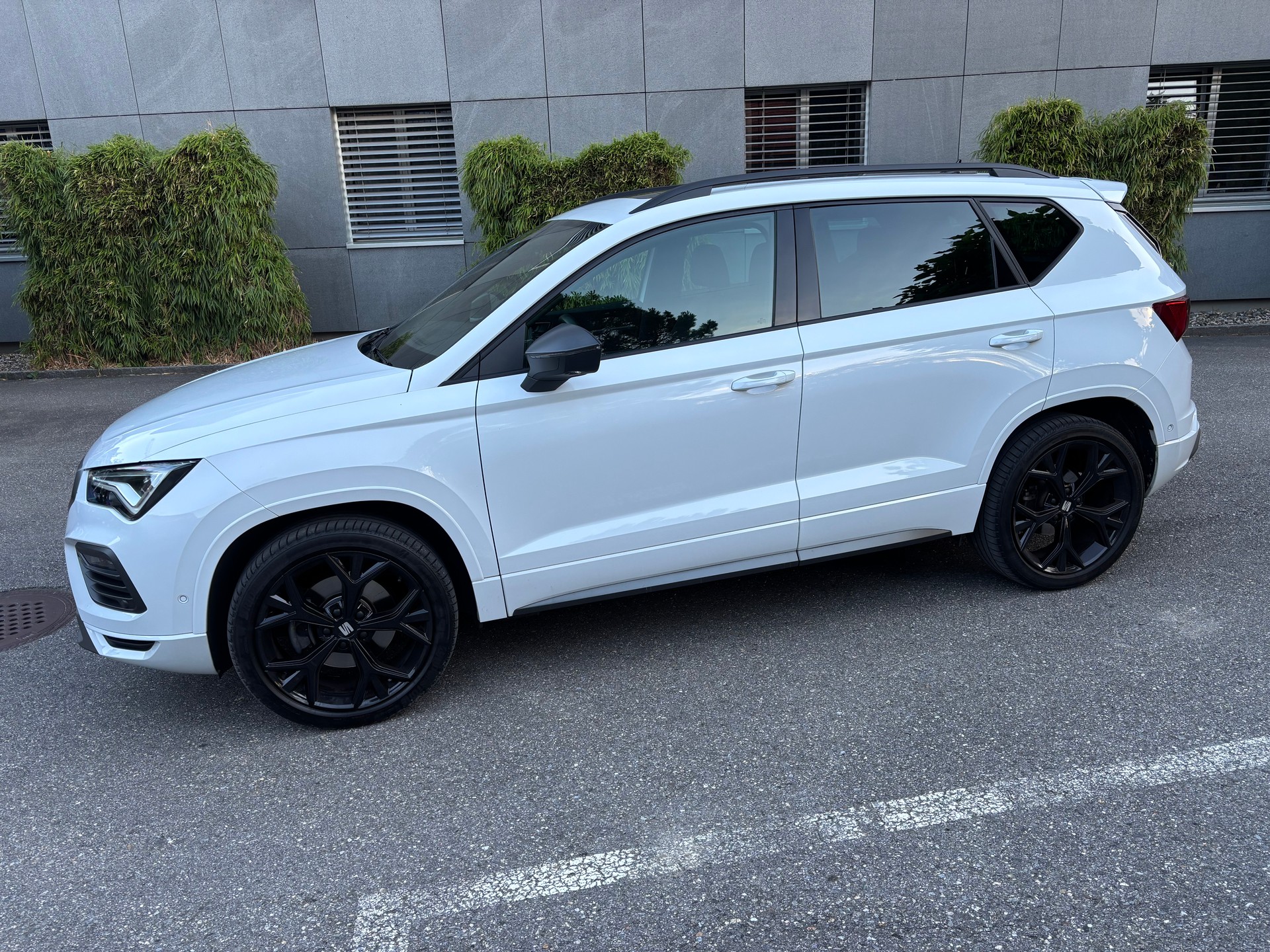 SEAT Seat Ateca 2.0 TSI 4D-image-1
