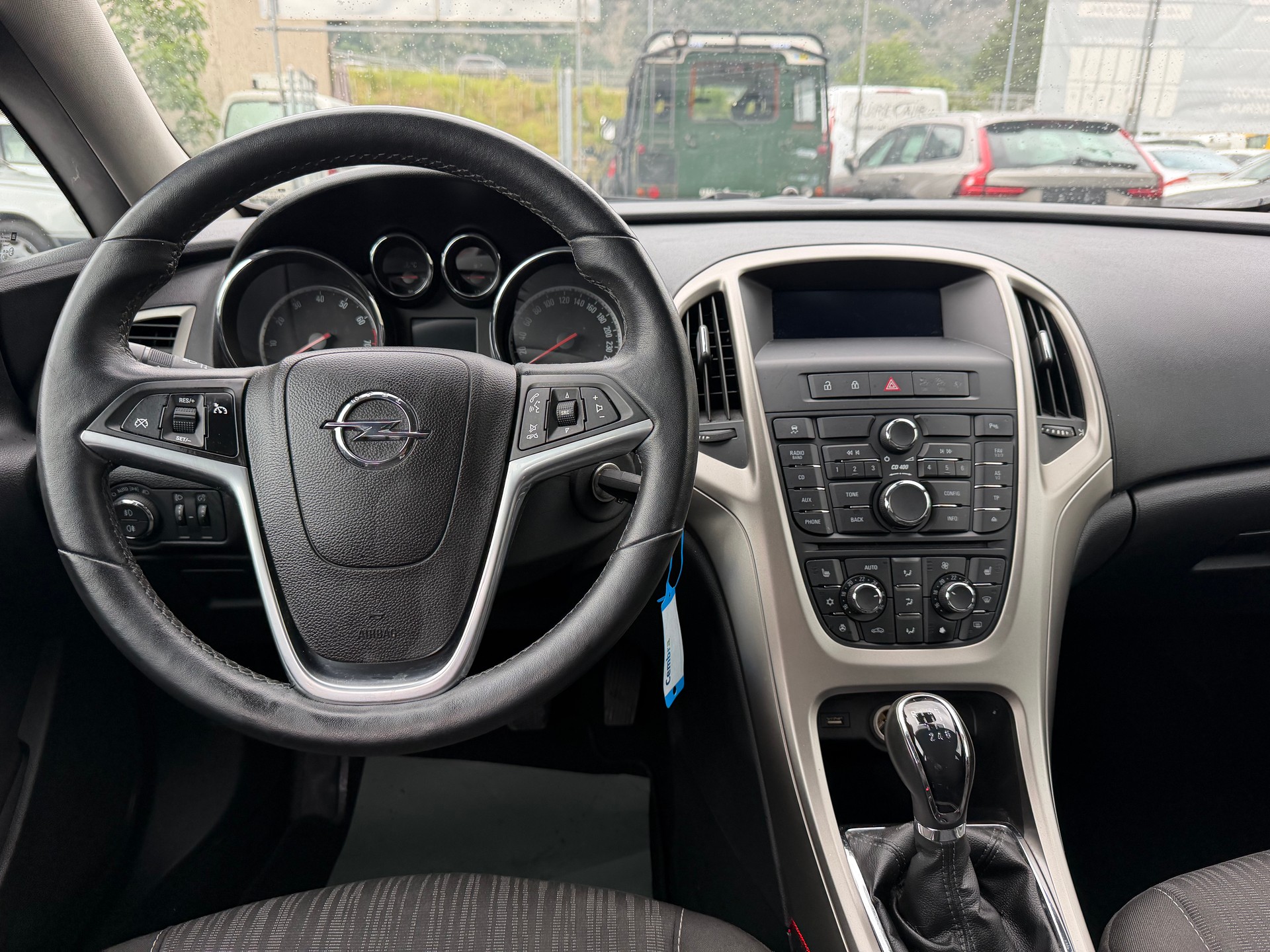 OPEL Astra 1.4i 16V Turbo-image-12