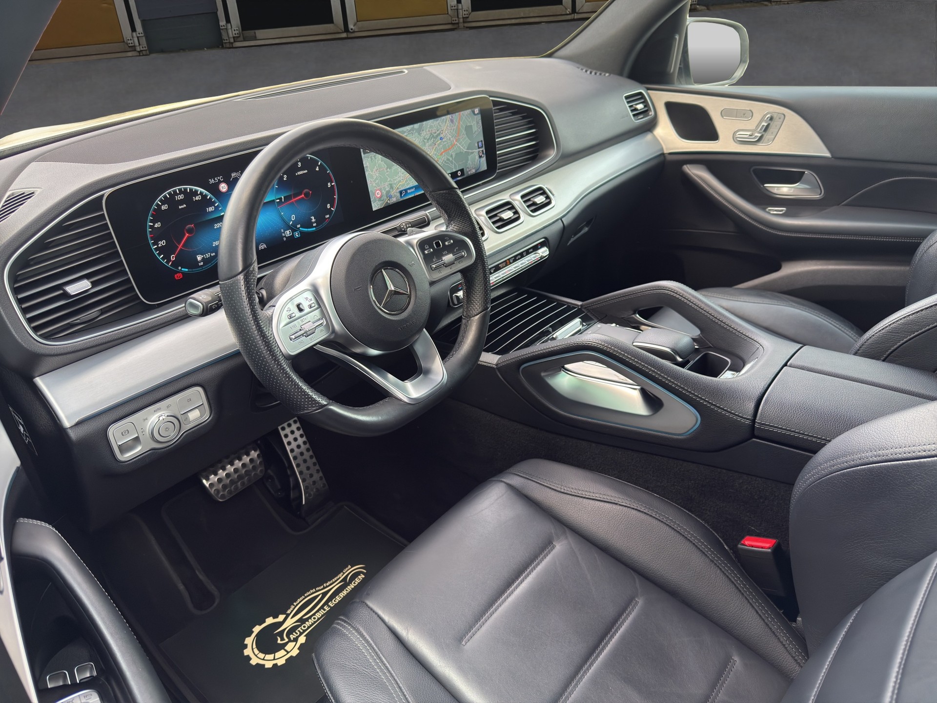 MERCEDES-BENZ GLE 300 d AMG Line 4matic-image-8