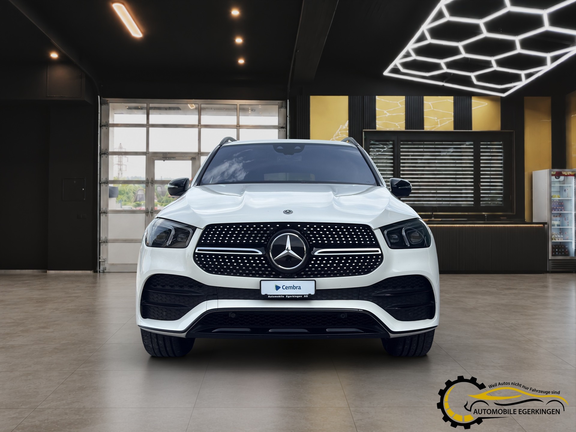 MERCEDES-BENZ GLE 300 d AMG Line 4matic-image-1