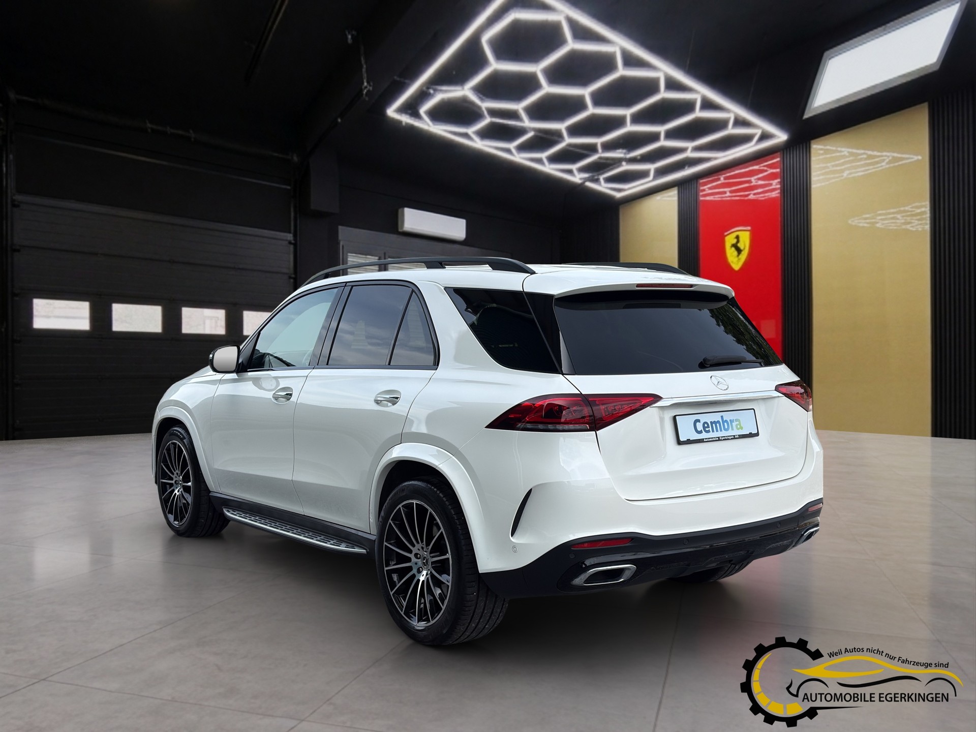 MERCEDES-BENZ GLE 300 d AMG Line 4matic-image-6