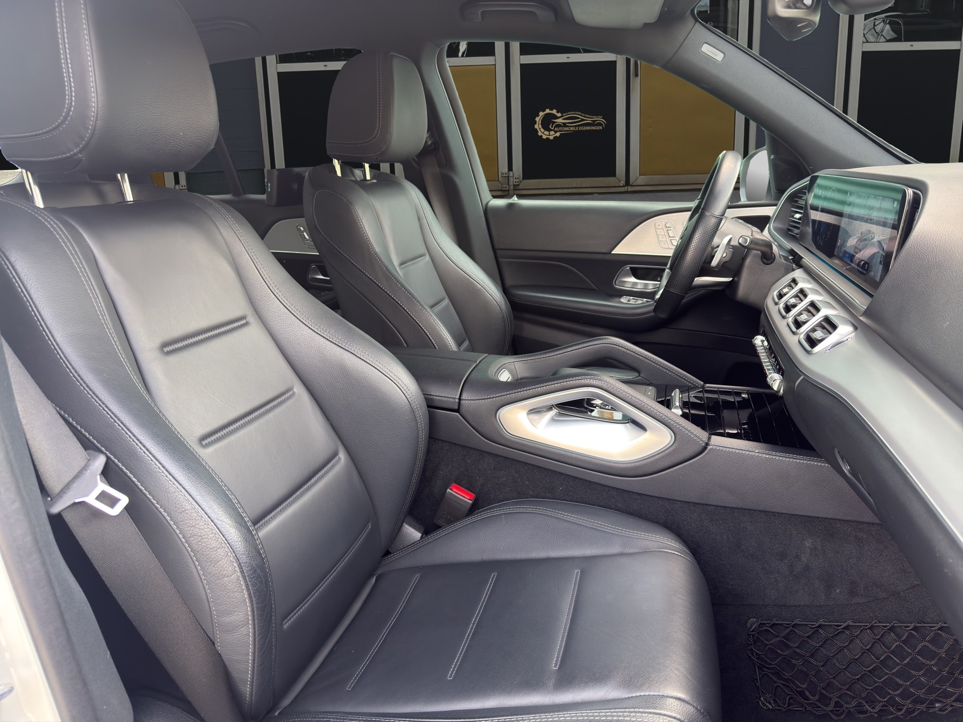 MERCEDES-BENZ GLE 300 d AMG Line 4matic-image-9